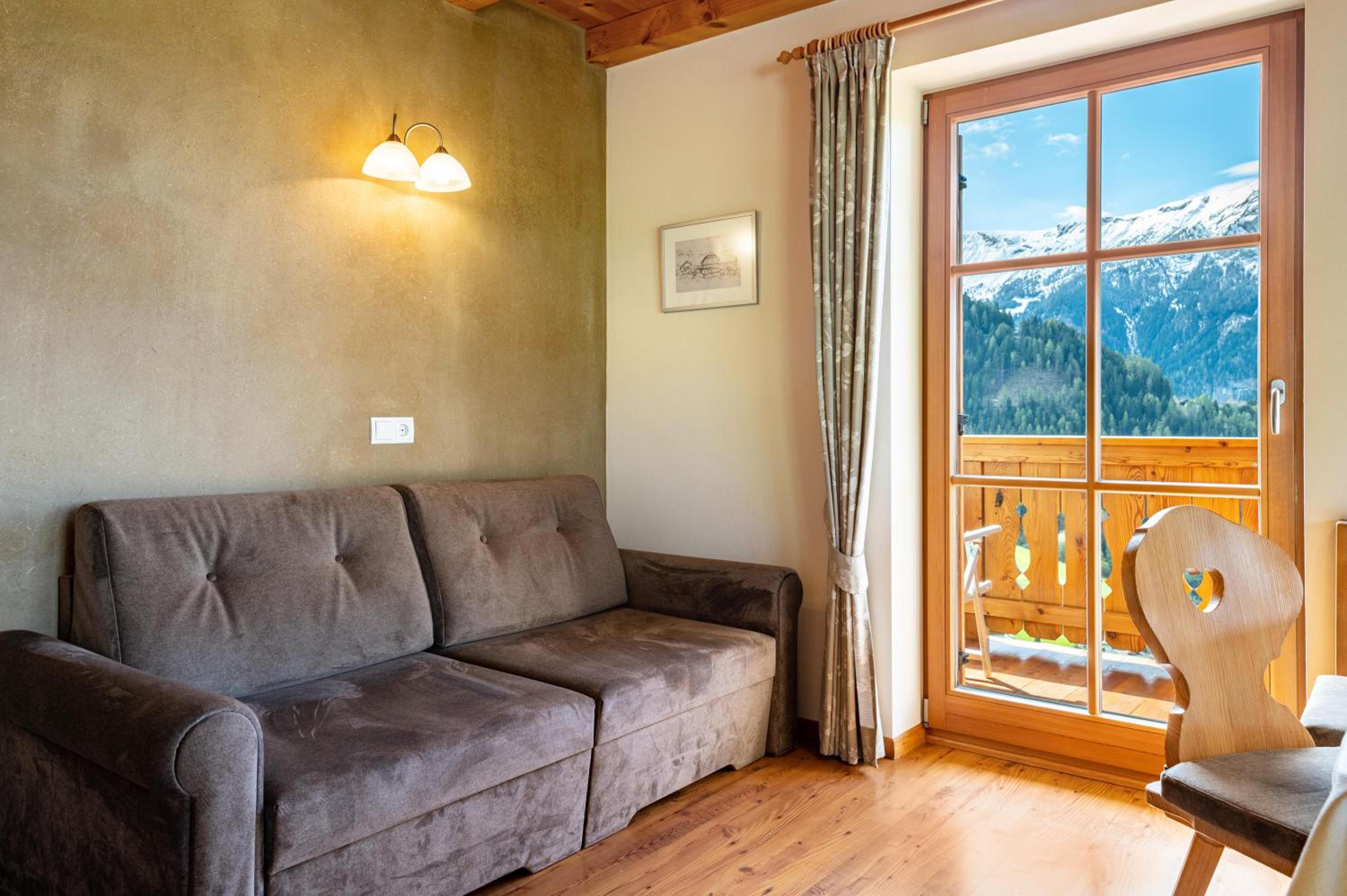 Two-Bedroom Deluxe Apartment with Garden View