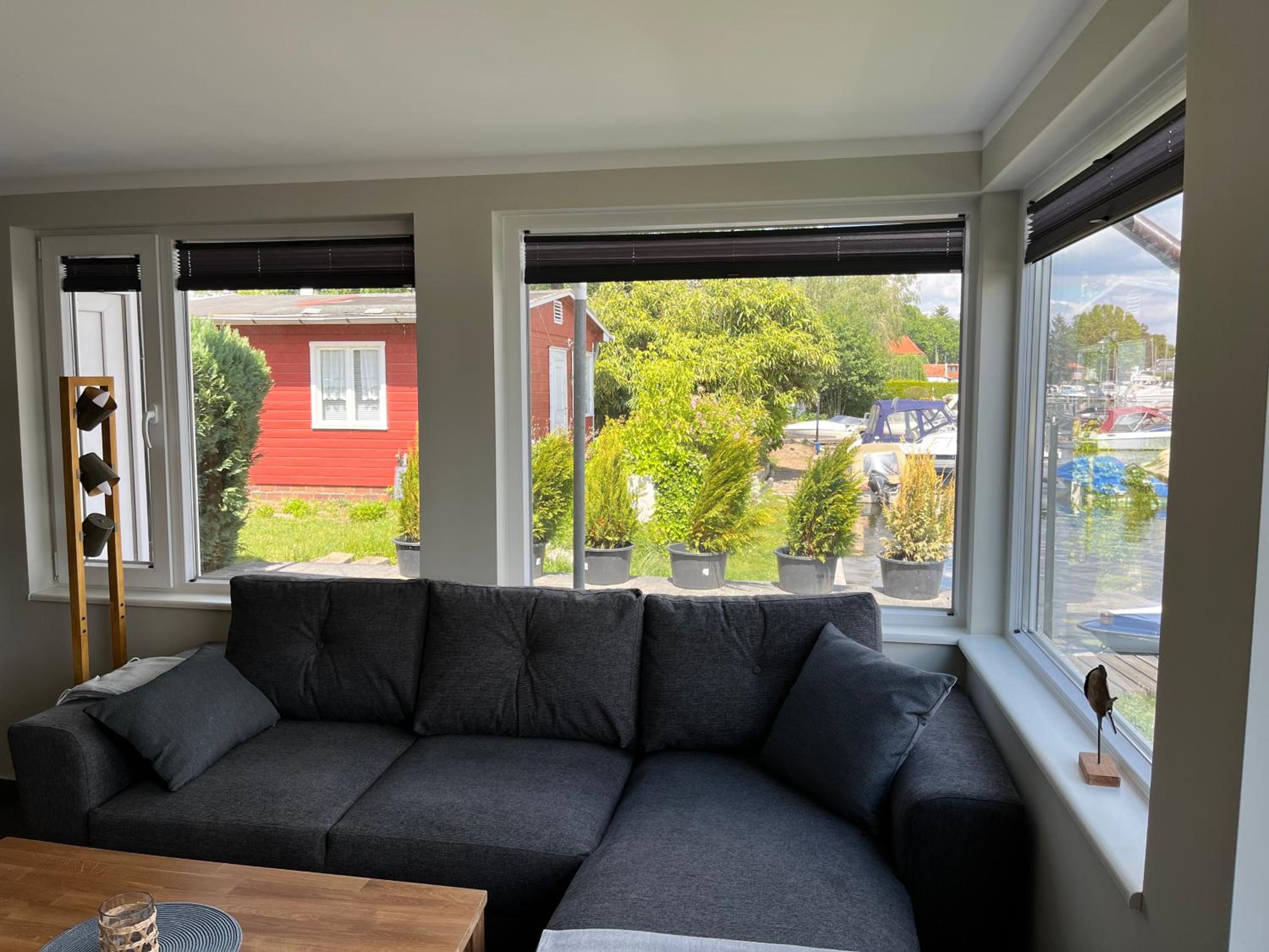 One-Bedroom House photo 1