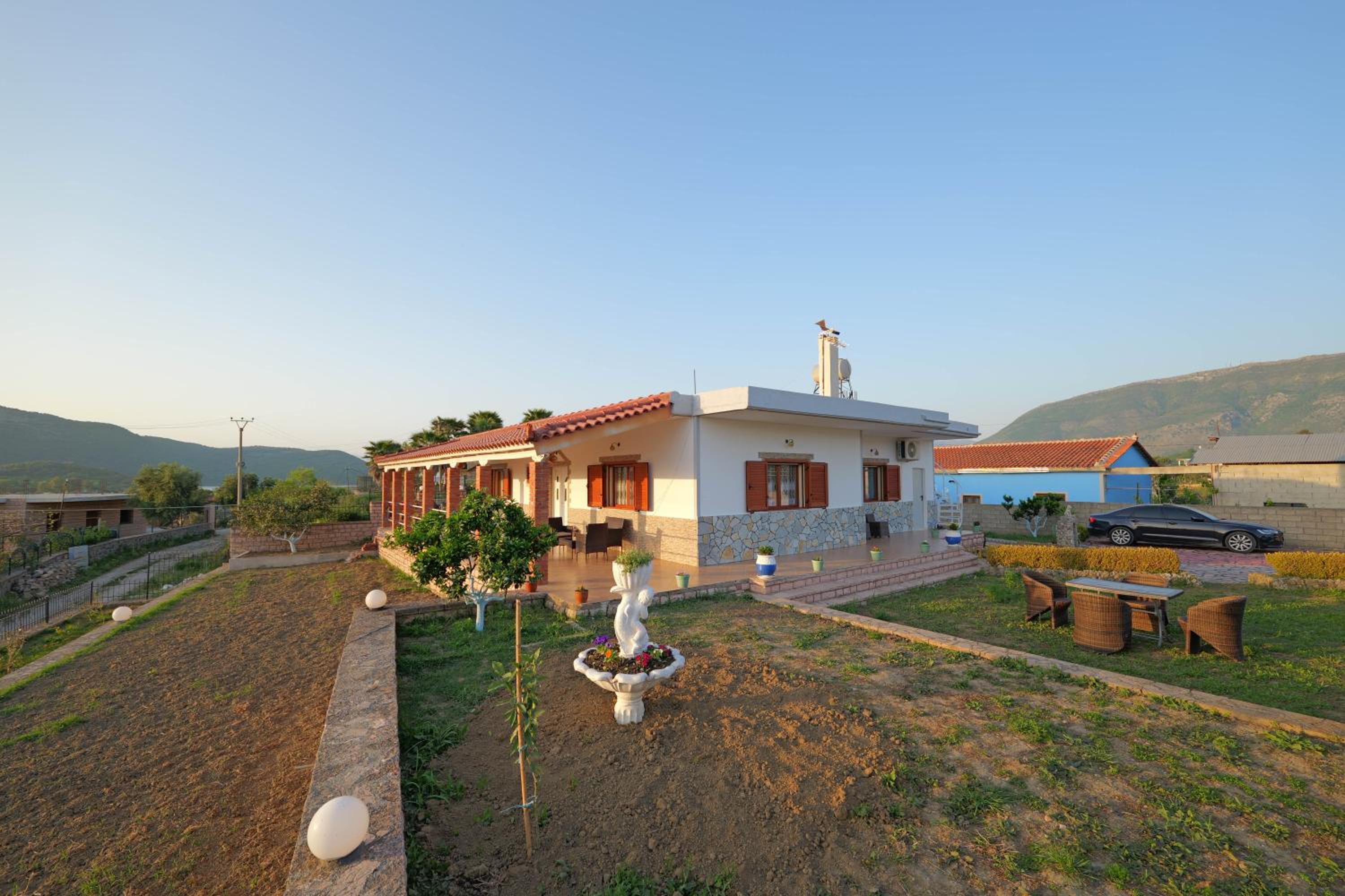 Two-Bedroom Villa photo 1