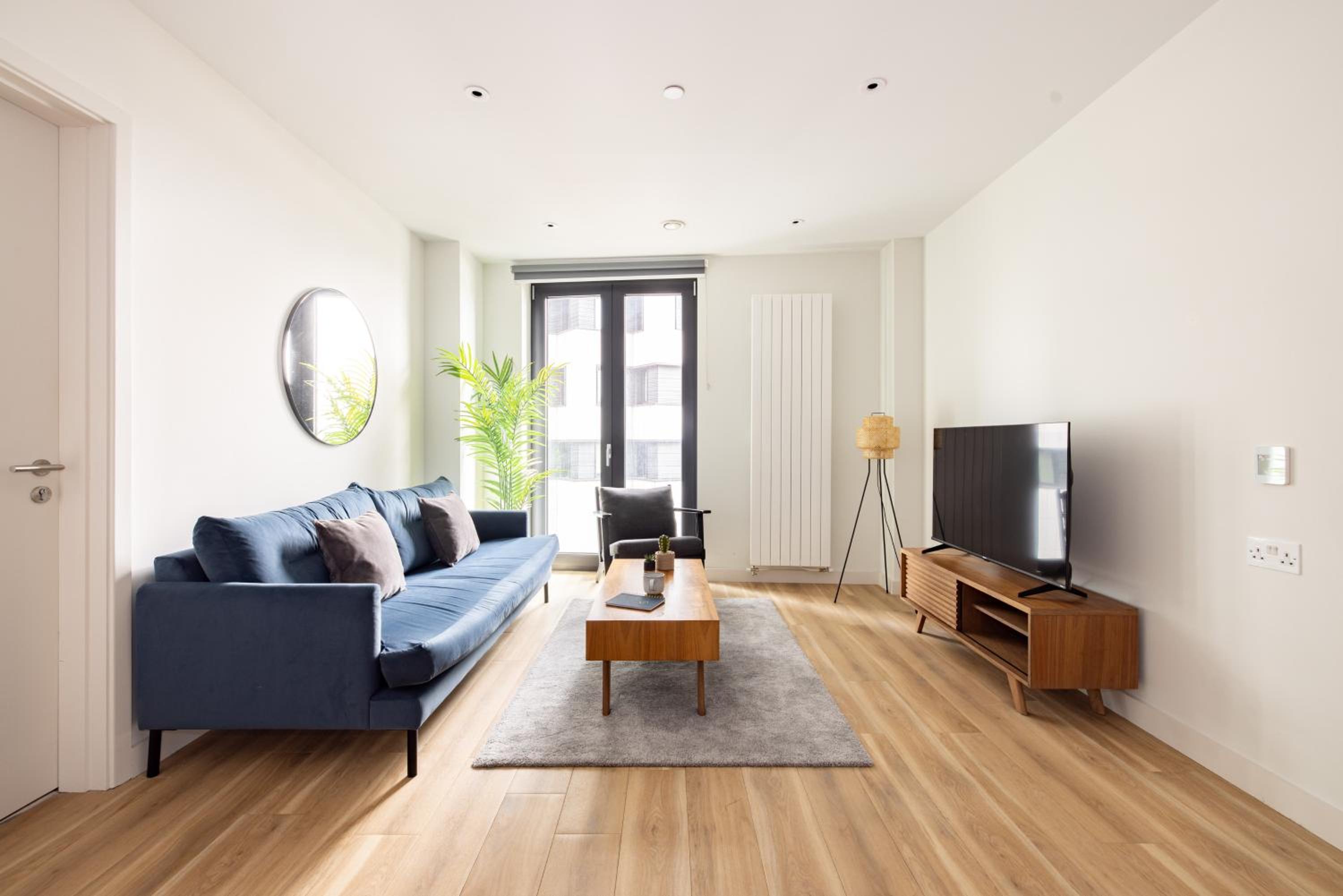 One Bedroom Apartment - Photo 6