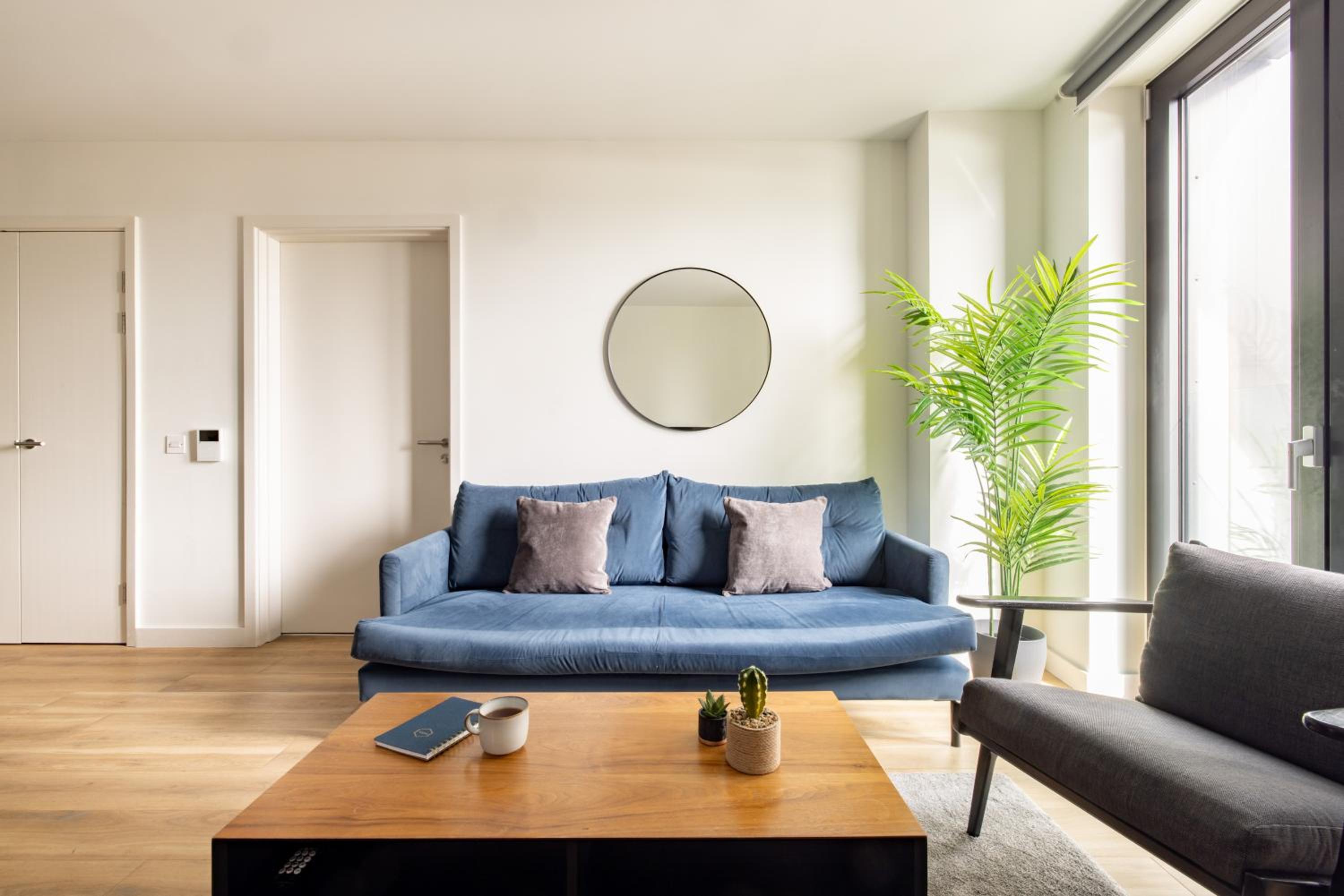 One Bedroom Apartment - Photo 9