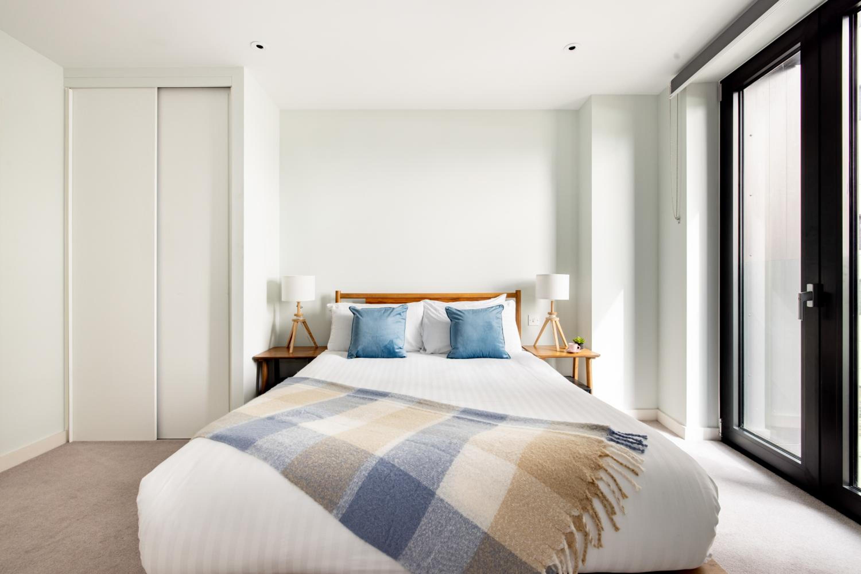 One Bedroom Apartment - Photo 11