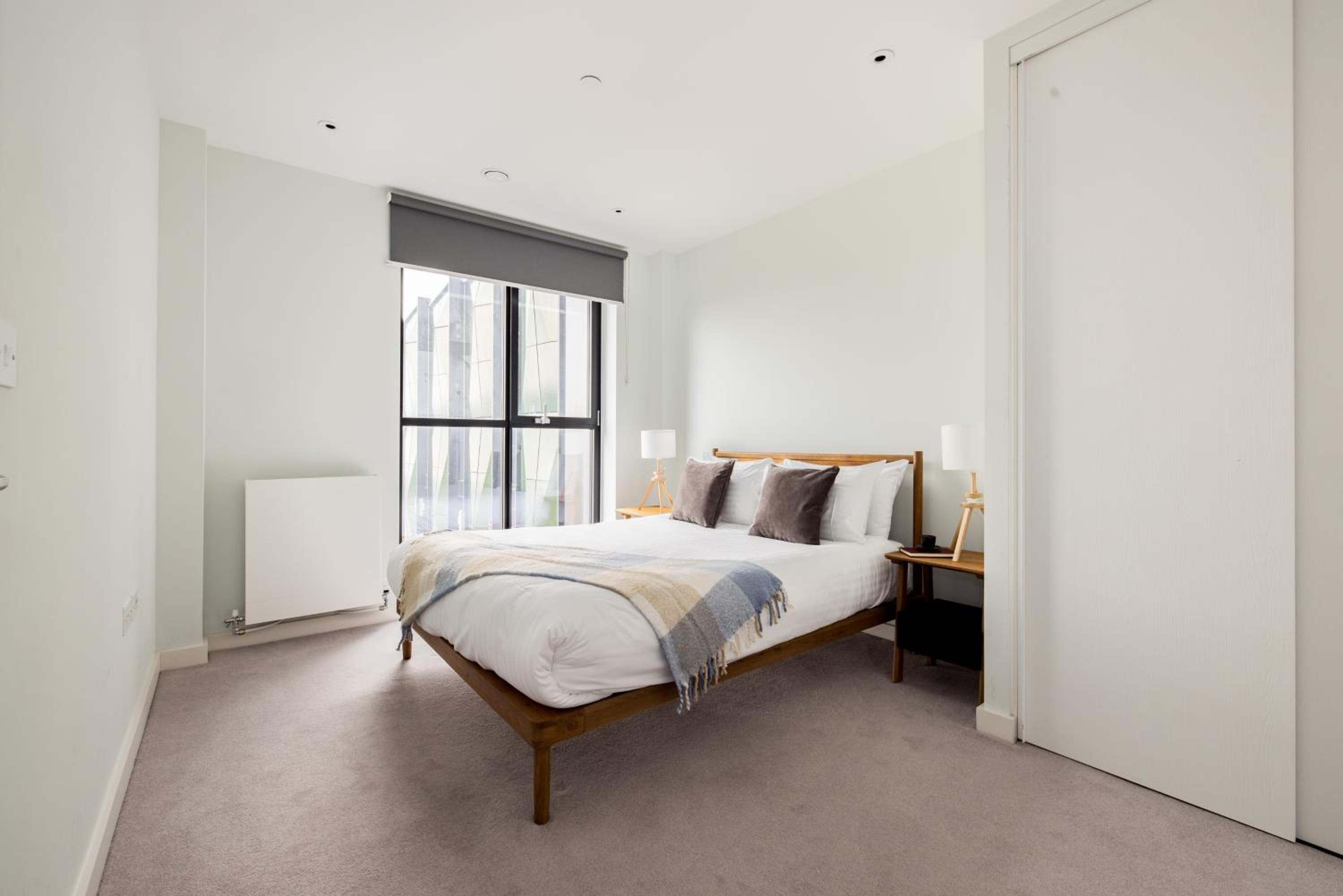 Superior One Bedroom Apartment - Photo 1