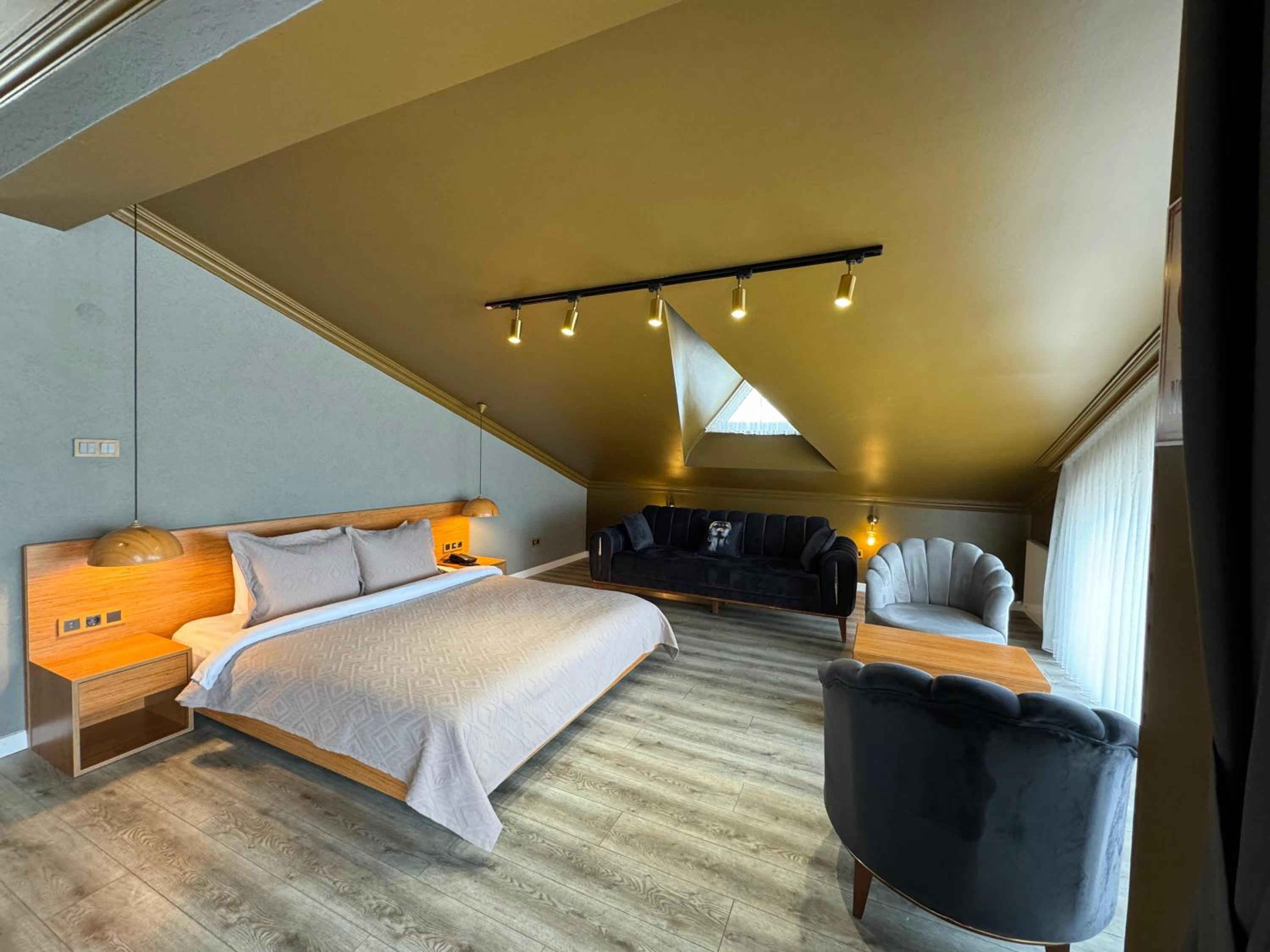 Suite photo 1