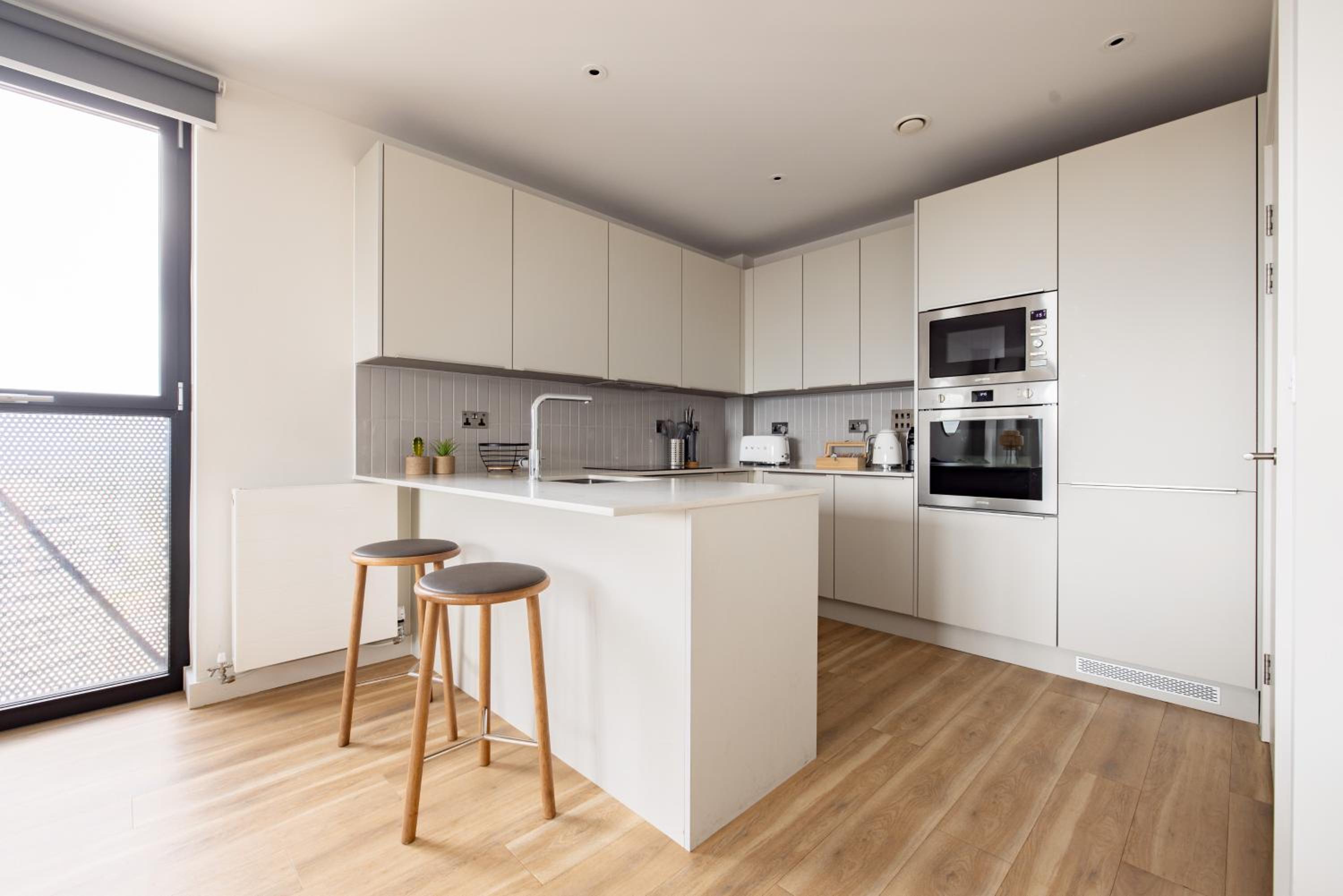 Superior Two bedroom Apartment - Photo 9