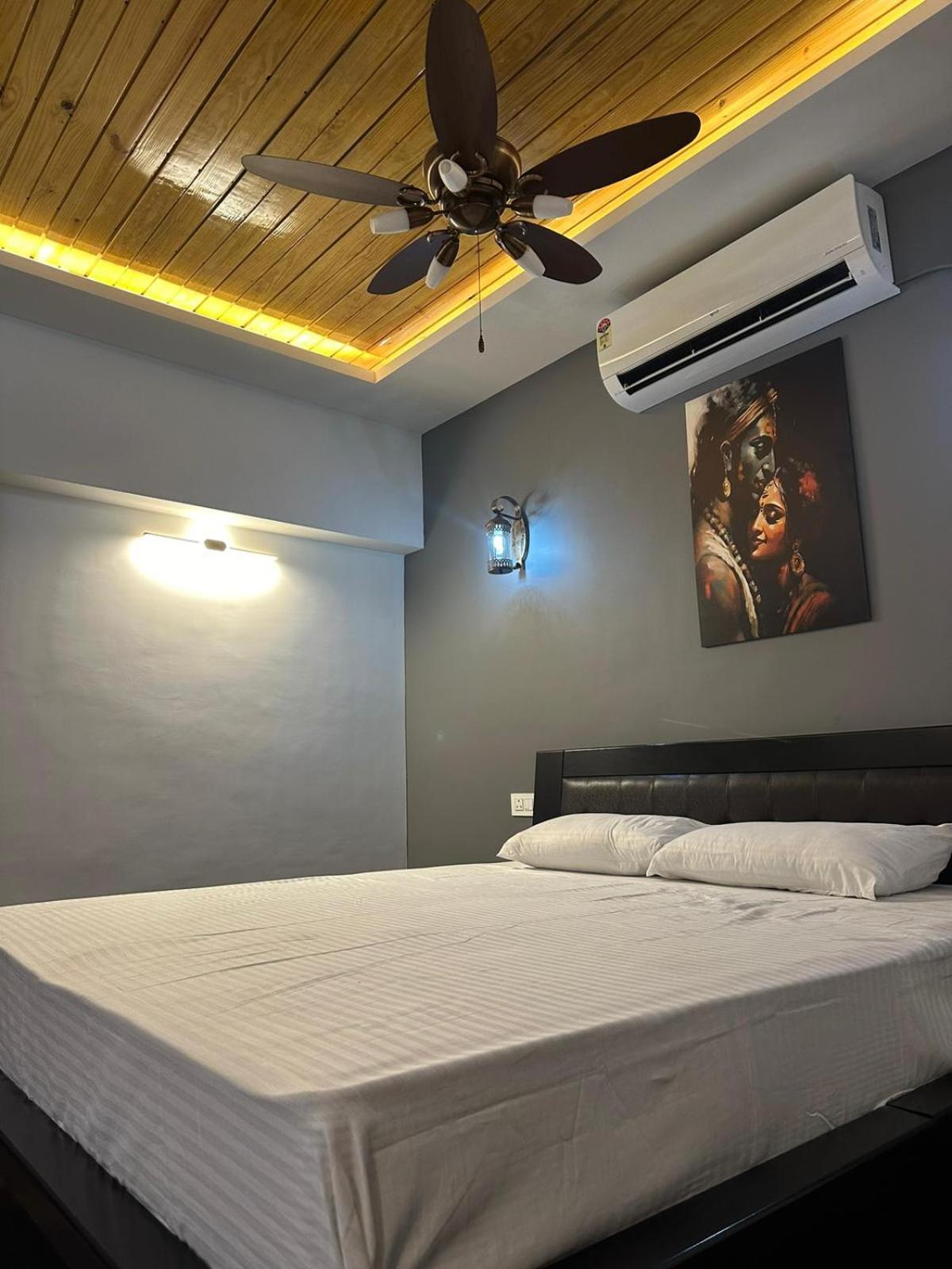 Double Room with Pool View photo 1