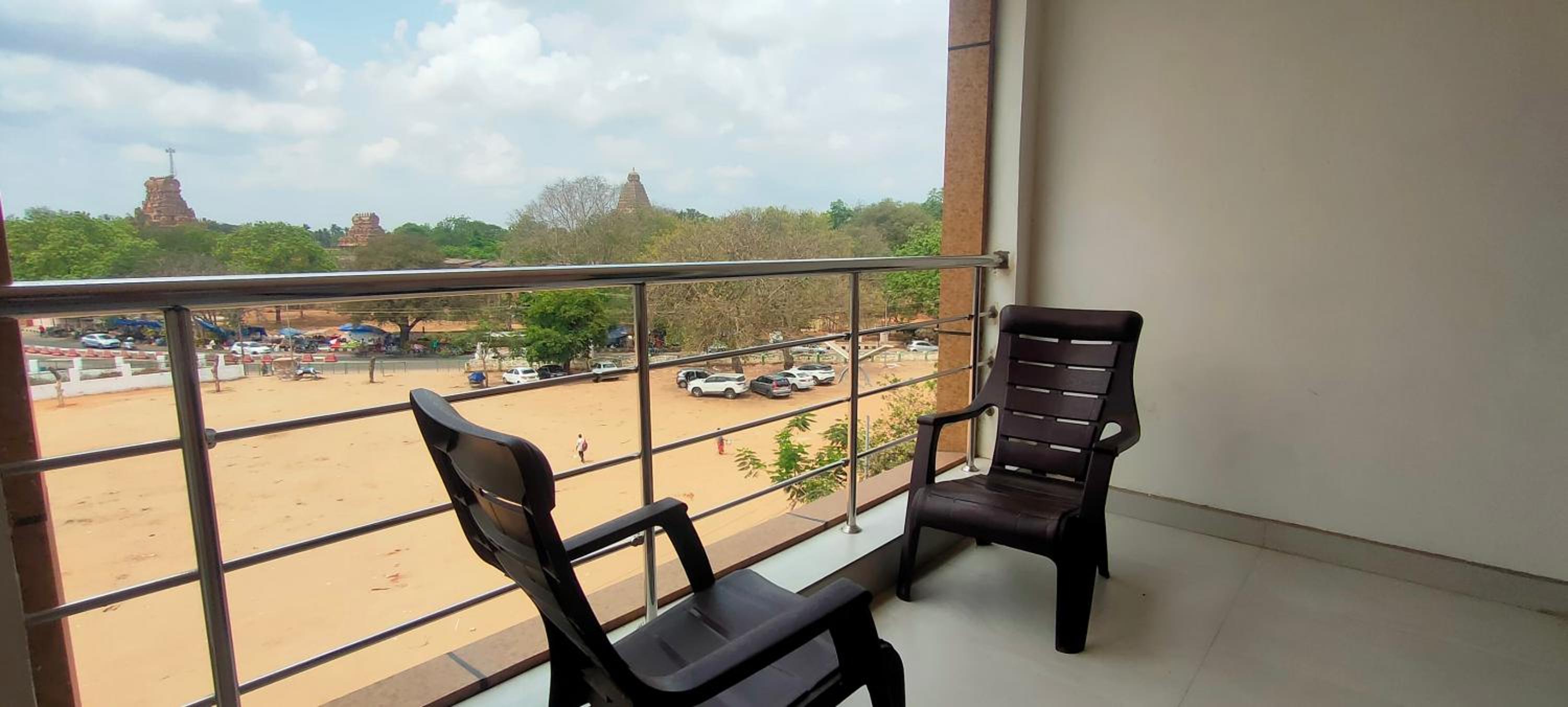 Triple Room with Balcony - Photo 6