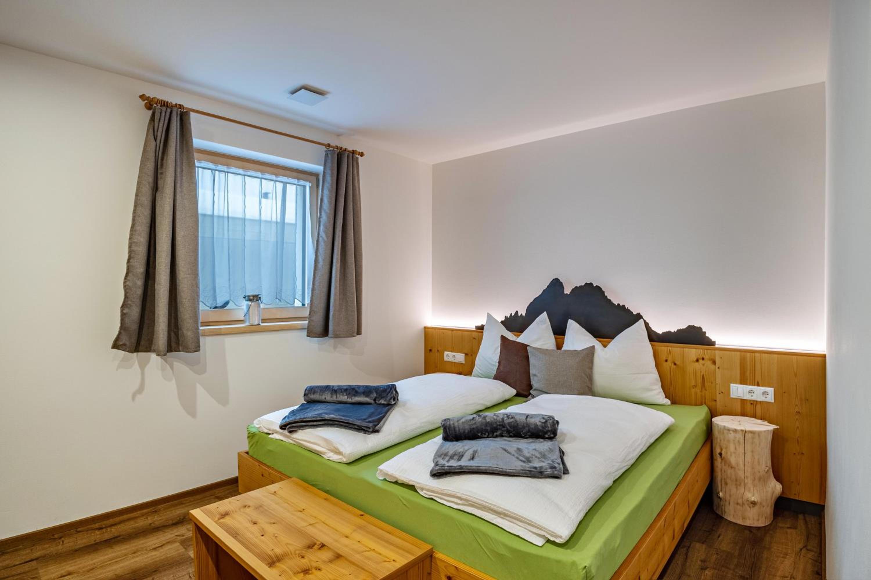 Three-Bedroom Apartment with Mountain View