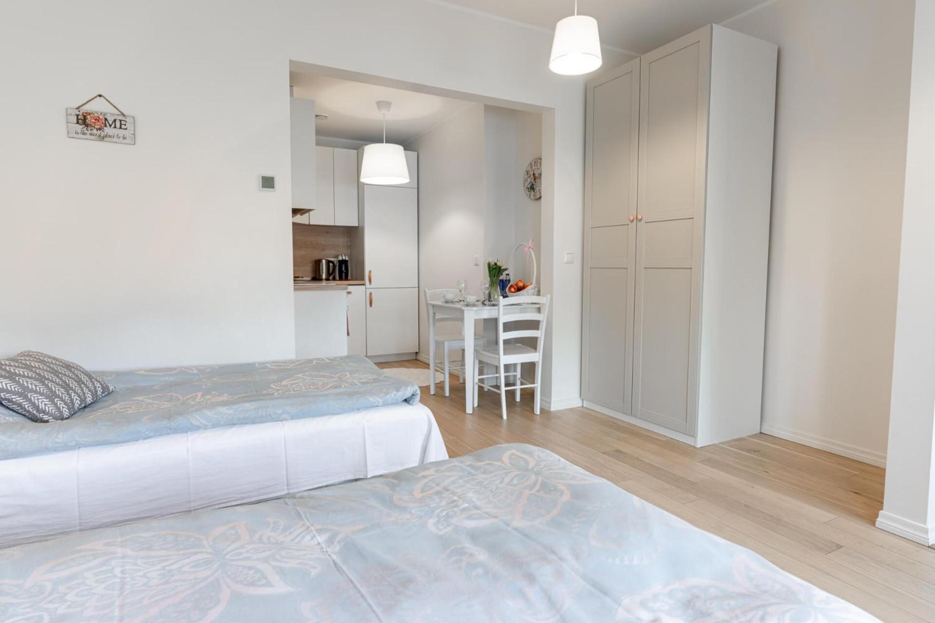 Family Studio - Photo 21
