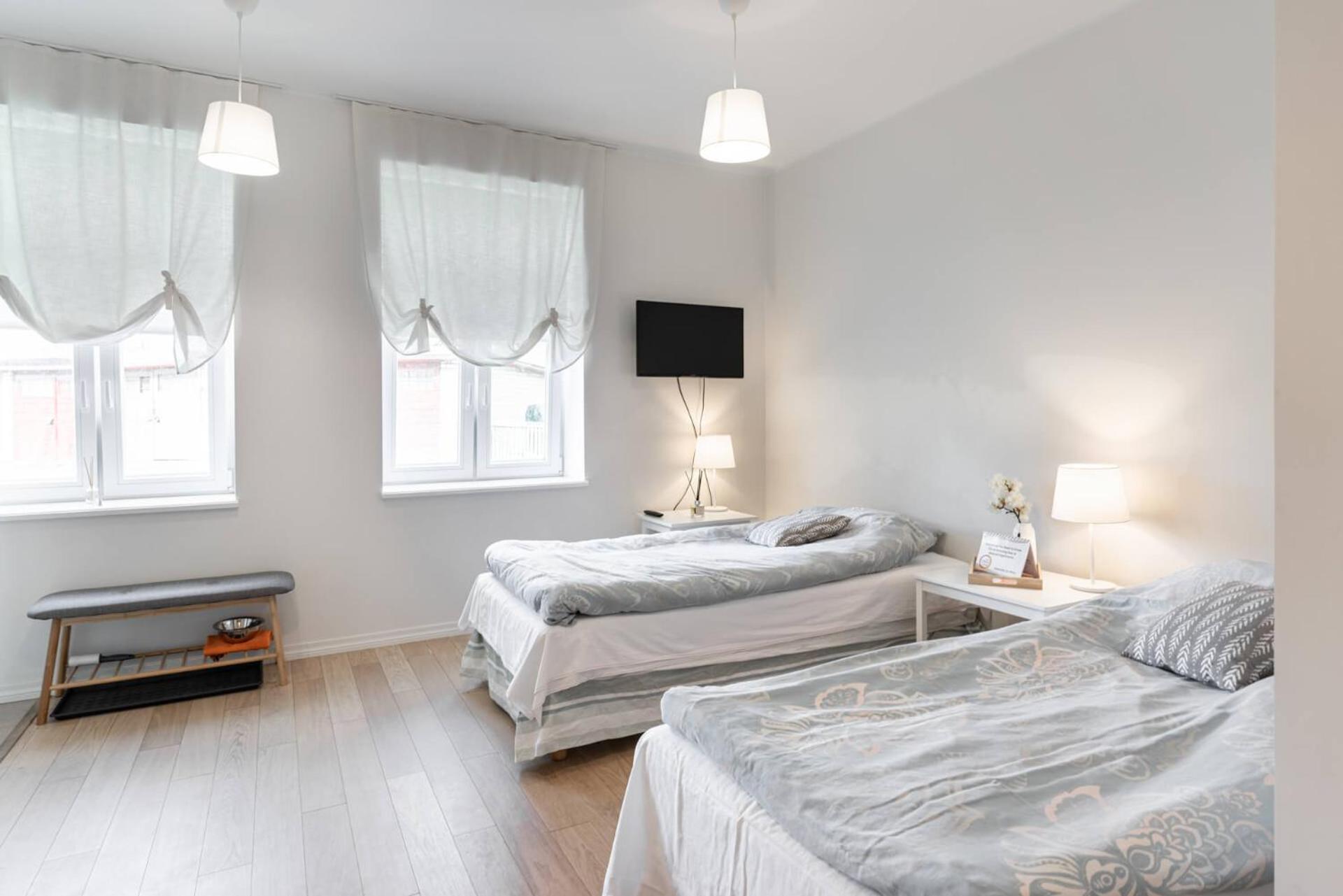 Family Studio - Photo 22