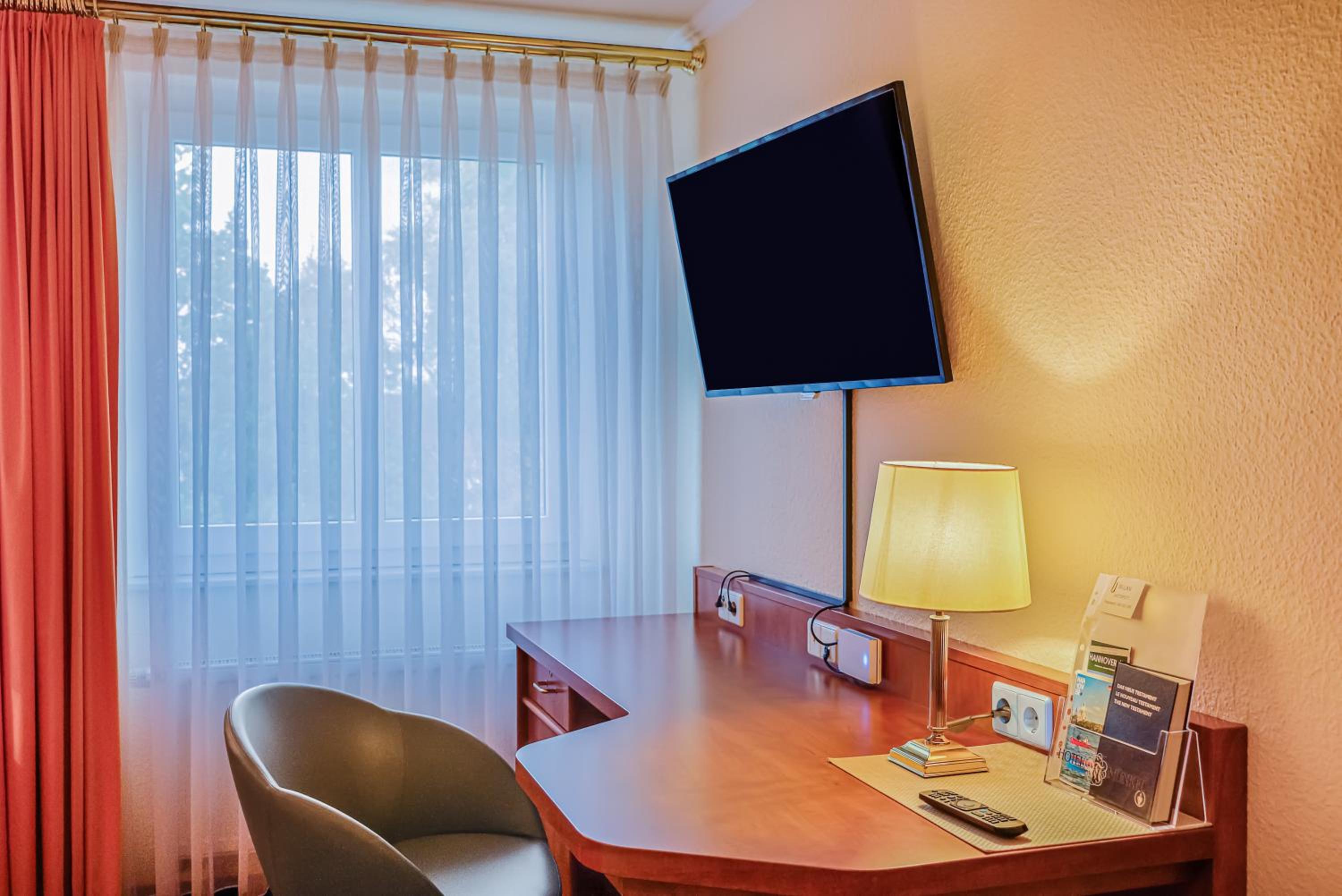 Small Double Room - Photo 1