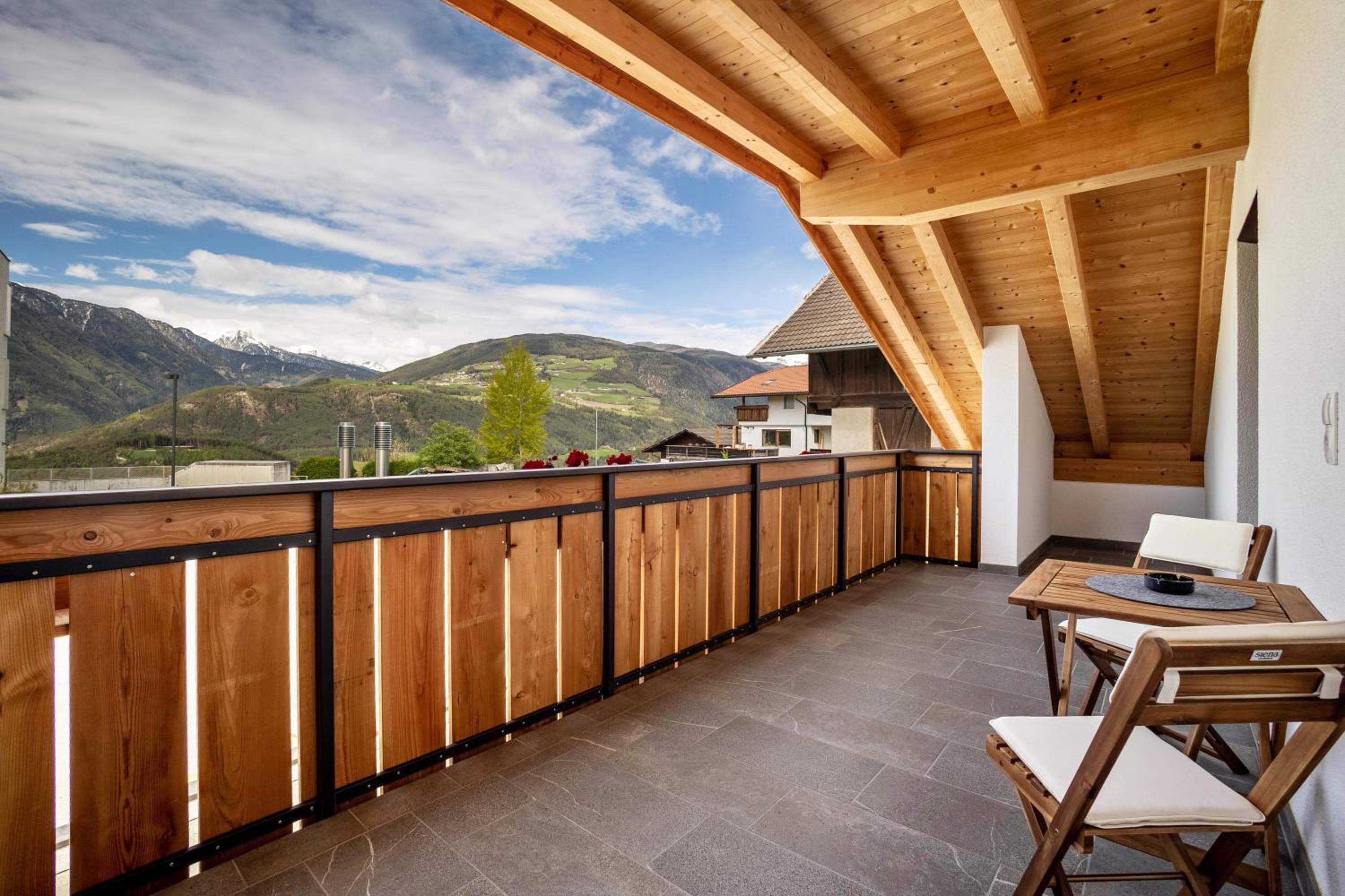 Superior One-Bedroom Apartment with Balcony photo 2
