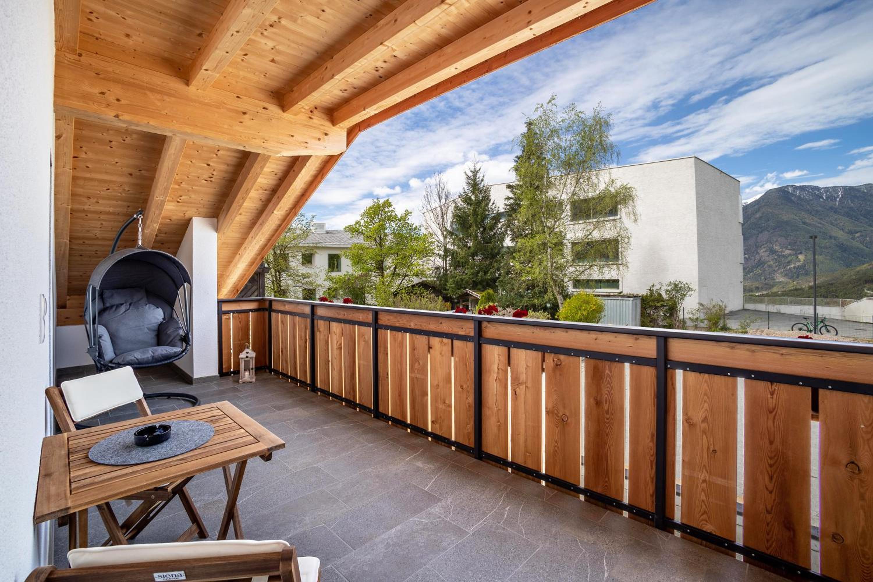 Superior One-Bedroom Apartment with Balcony photo 3