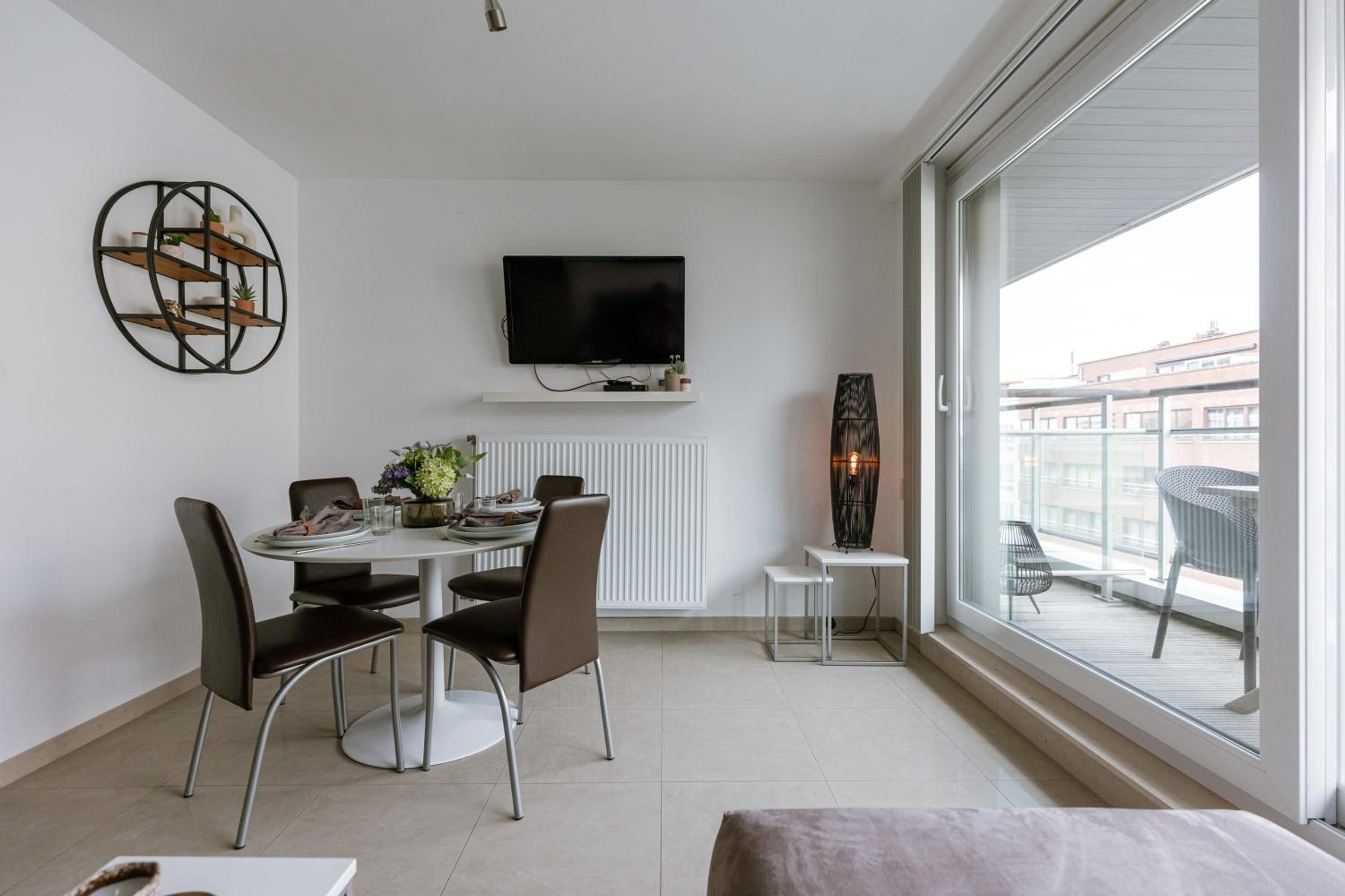 Apartment photo 1