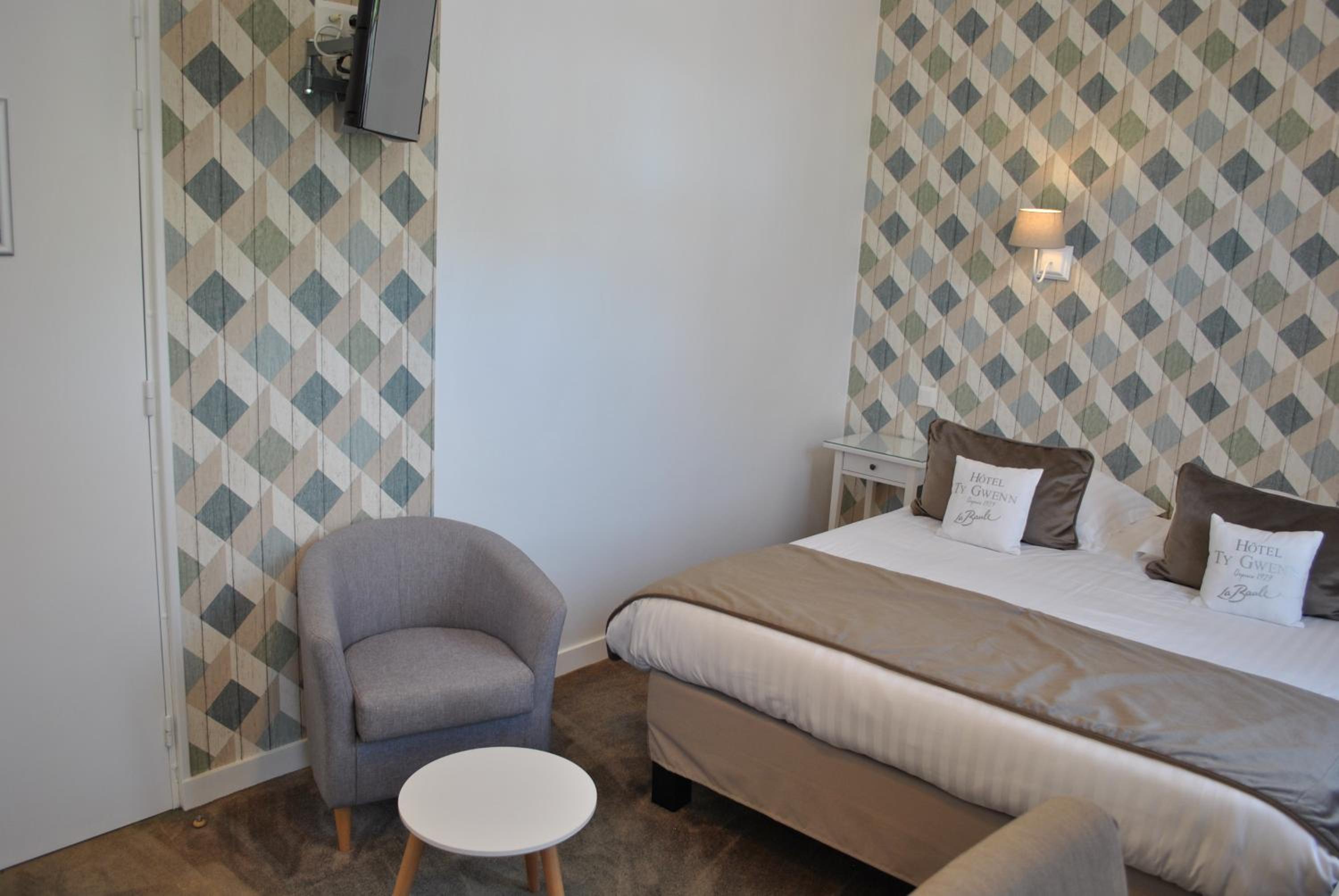 Superior Double Room - Photo 3