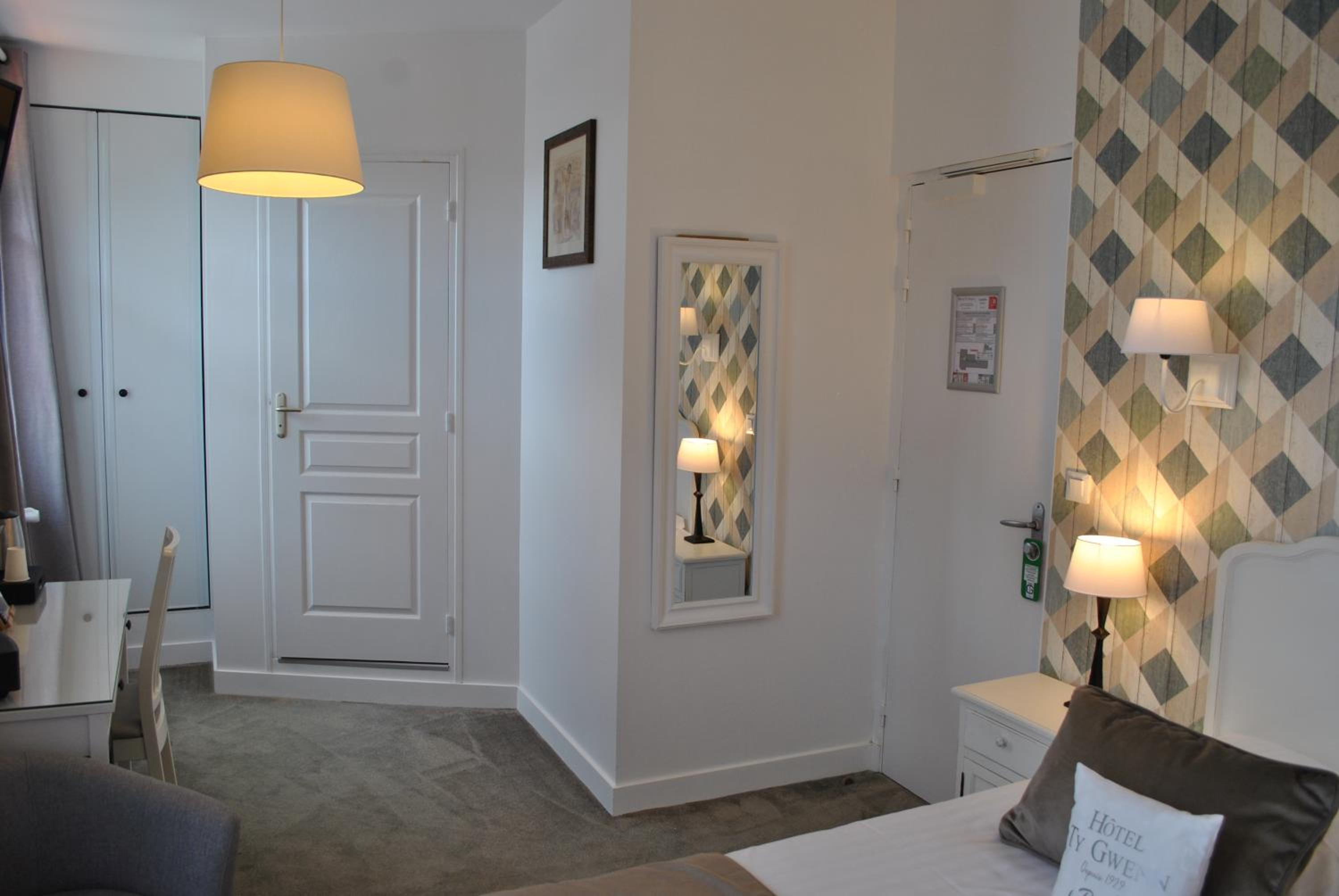 Superior Double Room - Photo 4