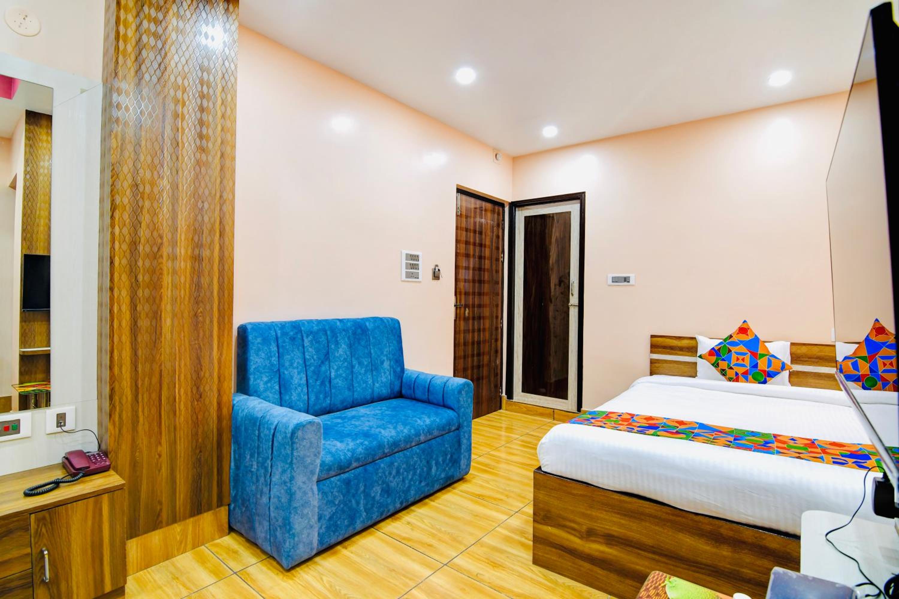 Deluxe Double Room - Photo 17