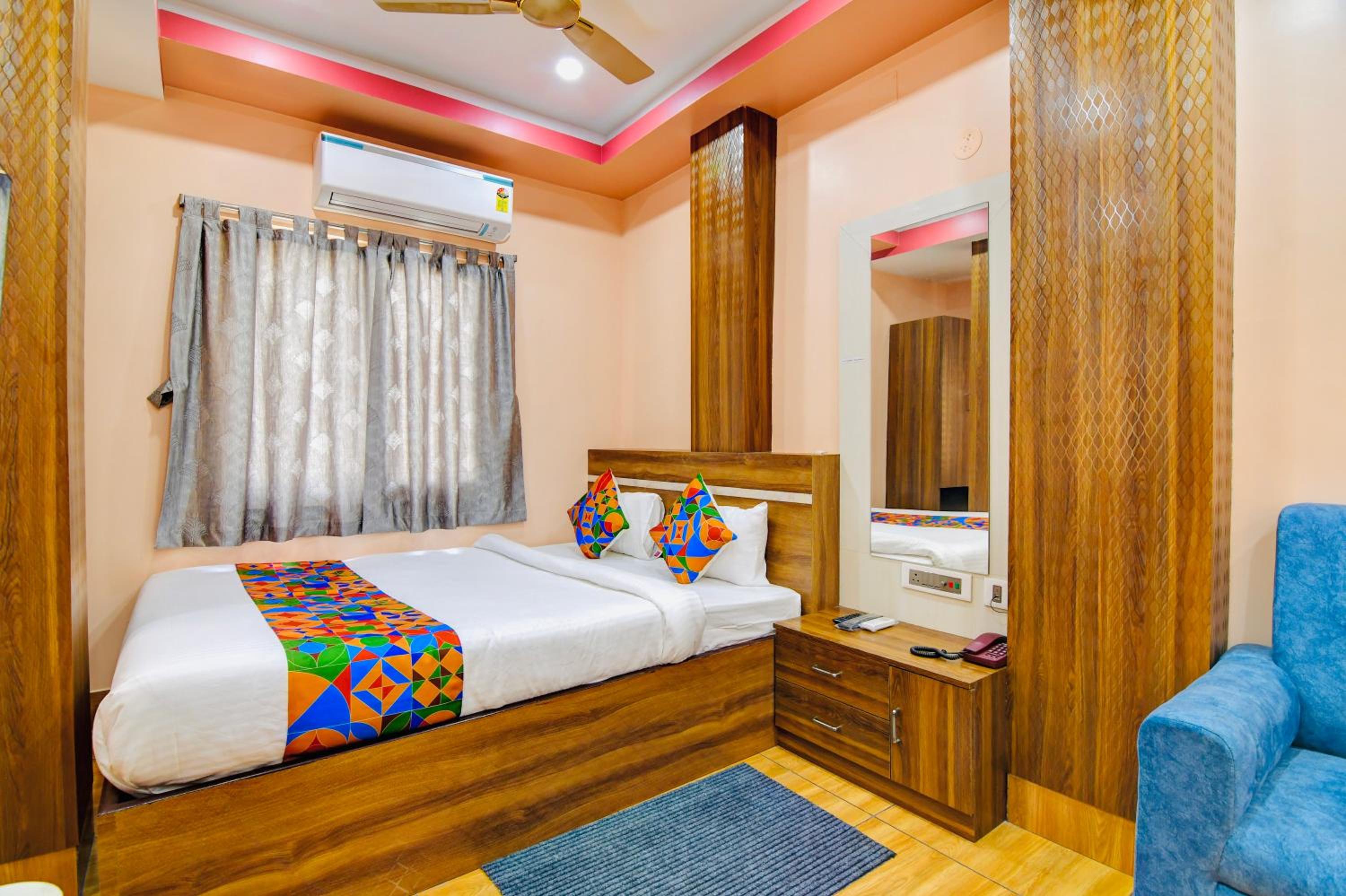 Deluxe Double Room - Photo 21