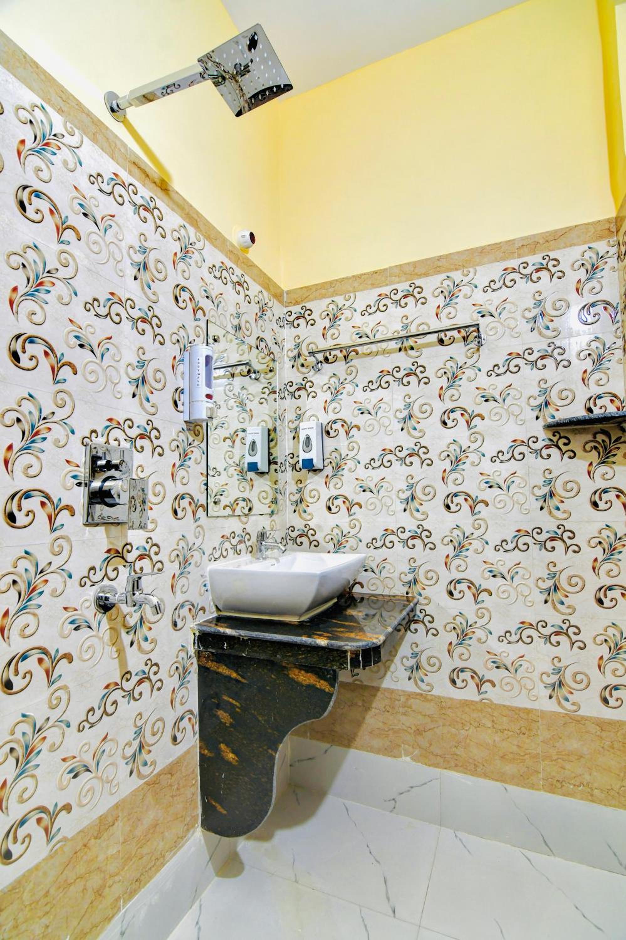 Deluxe Double Room - Photo 4