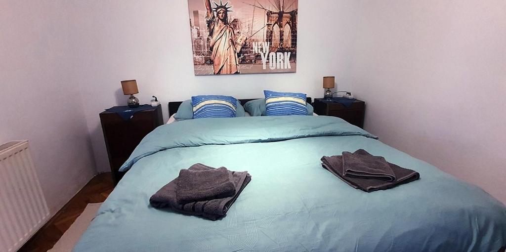 One-Bedroom Apartment - Photo 32