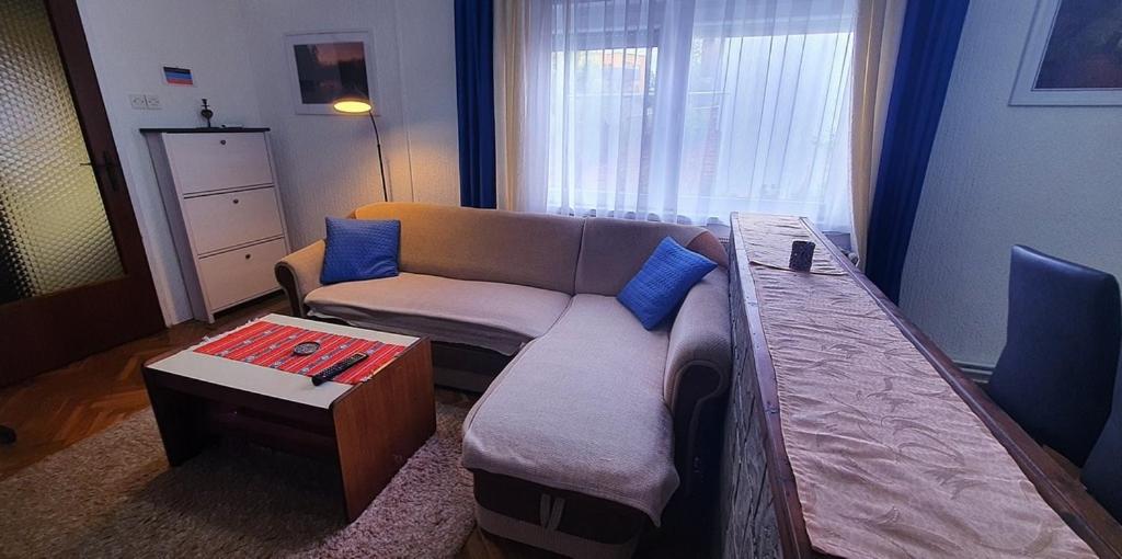 One-Bedroom Apartment - Photo 29