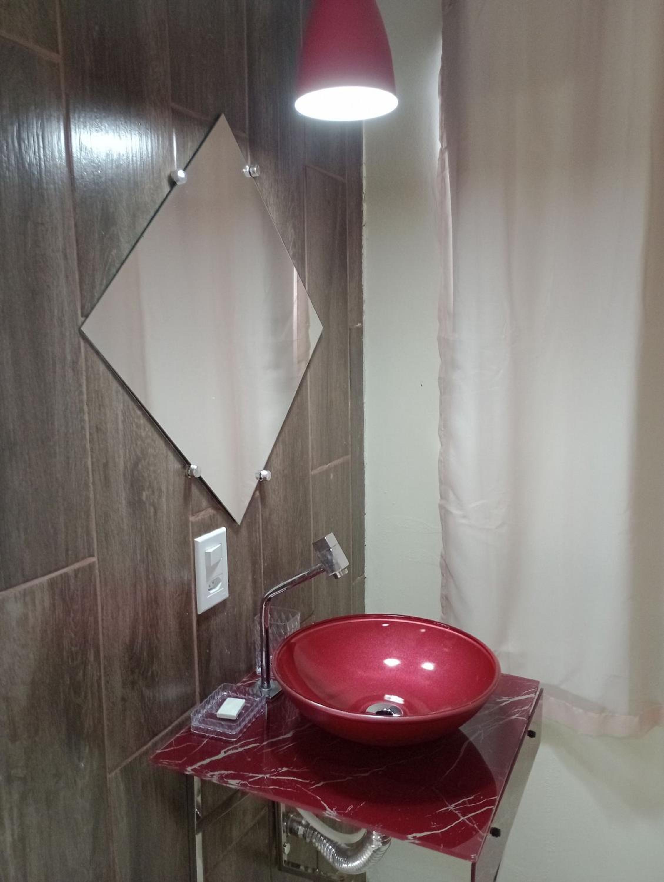 Budget Double Room - Photo 12