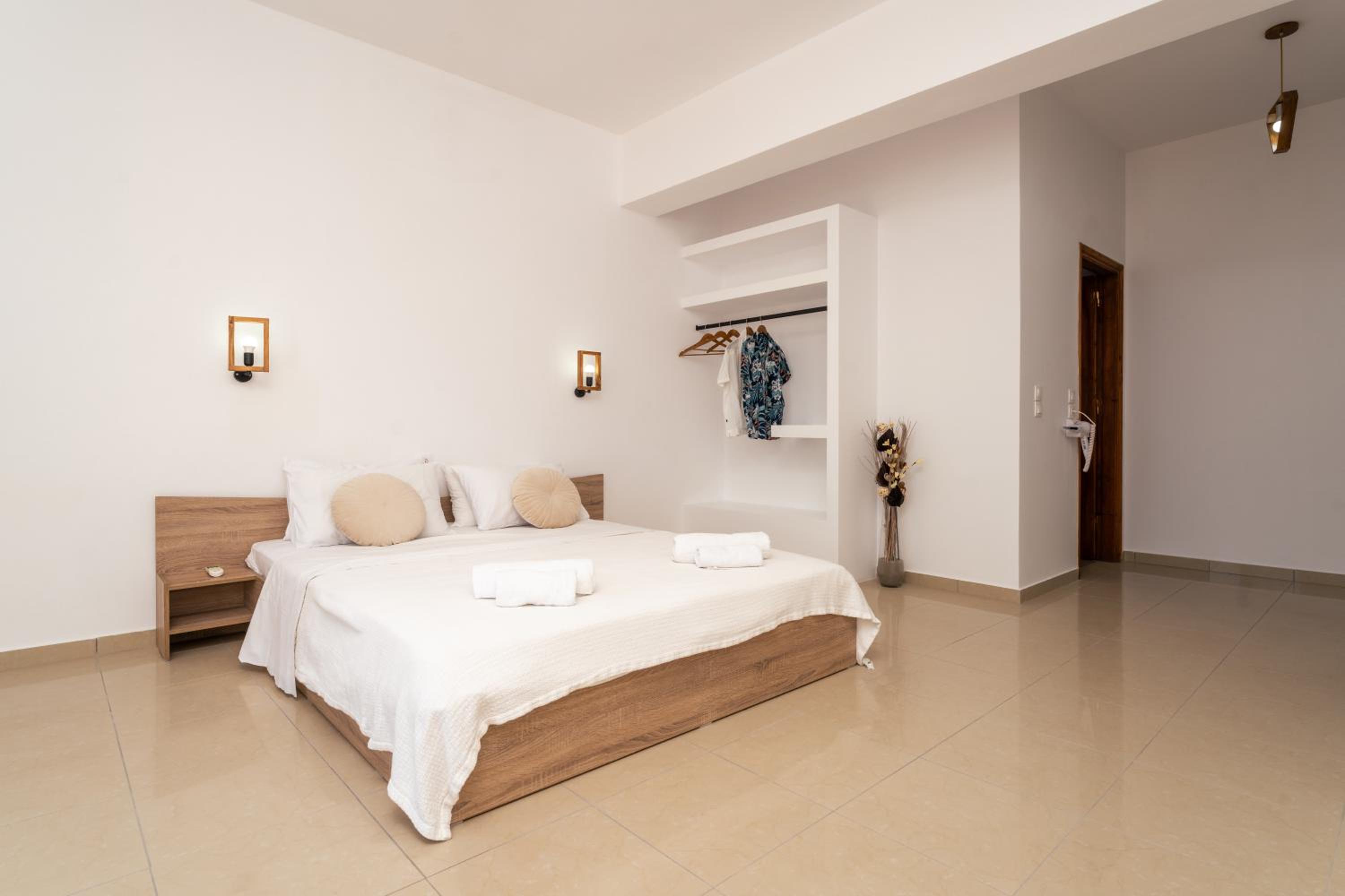 Deluxe Double Room with Sea View photo 3