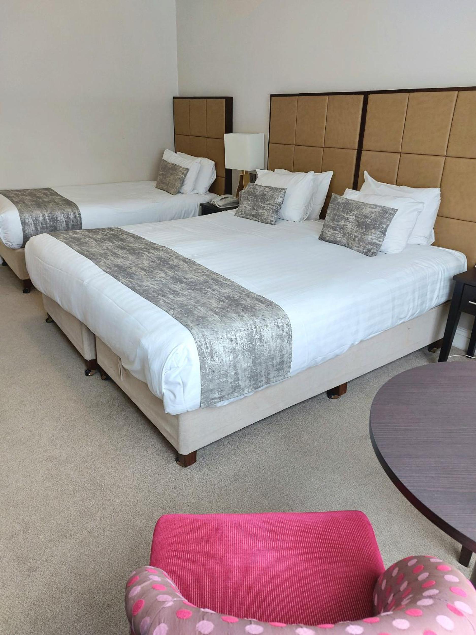 King & Single Room