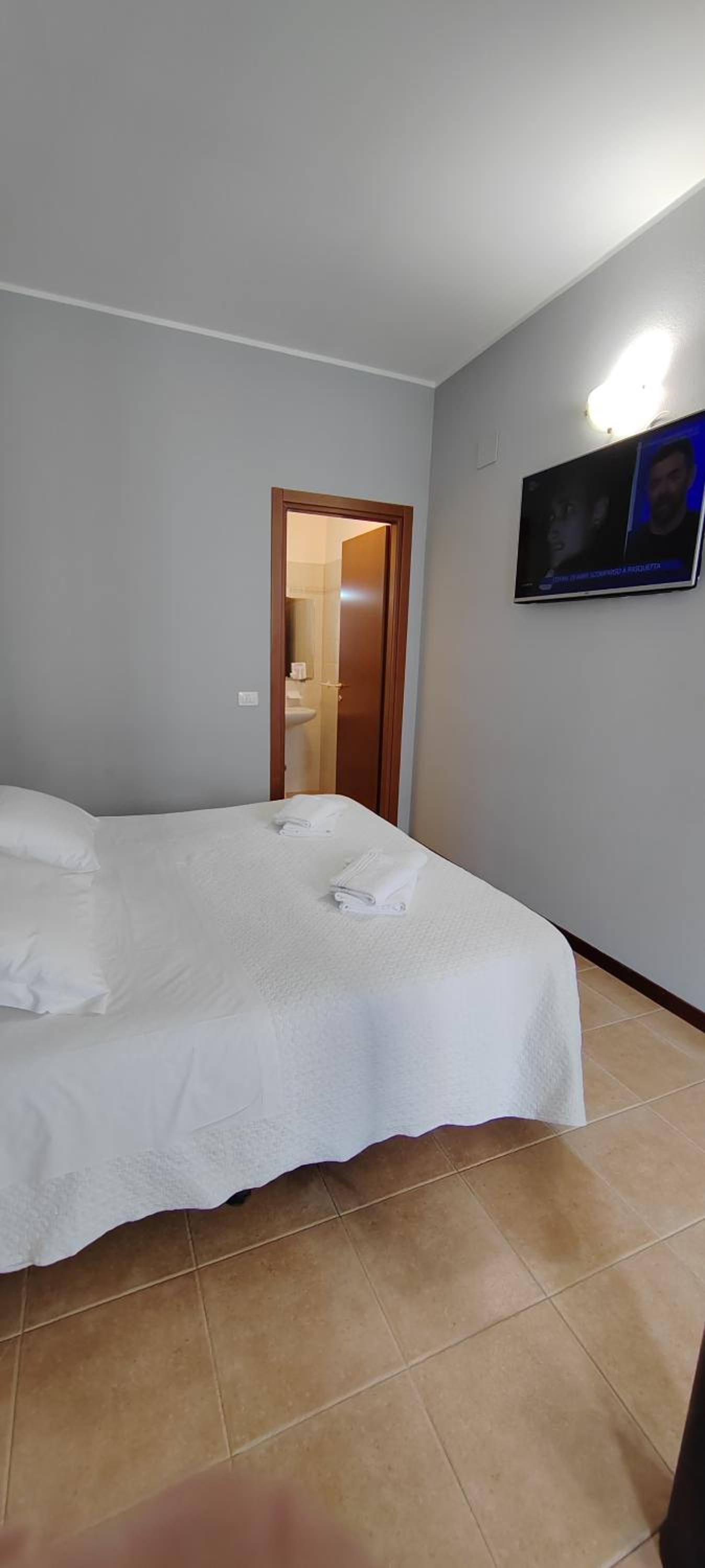 Triple Room - Photo 5