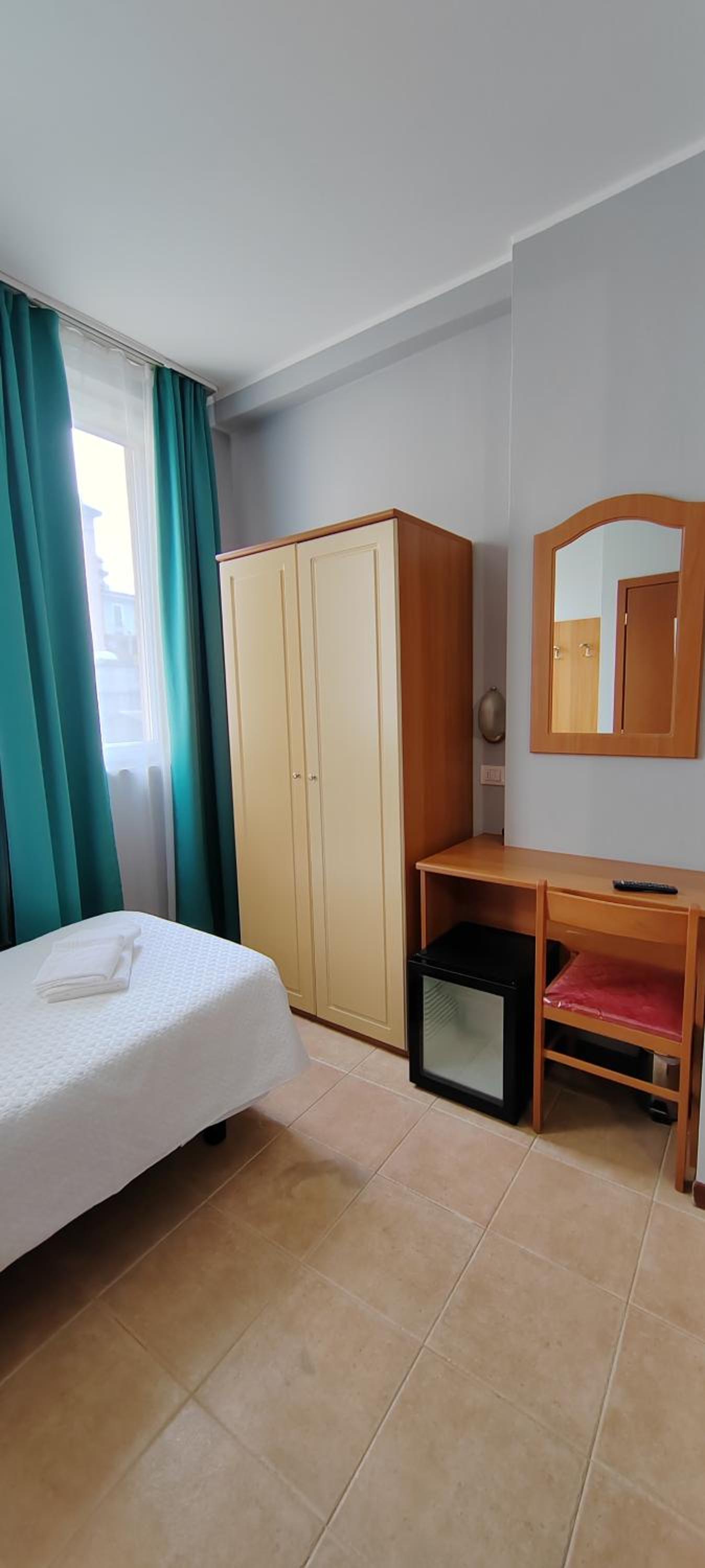 Triple Room - Photo 2