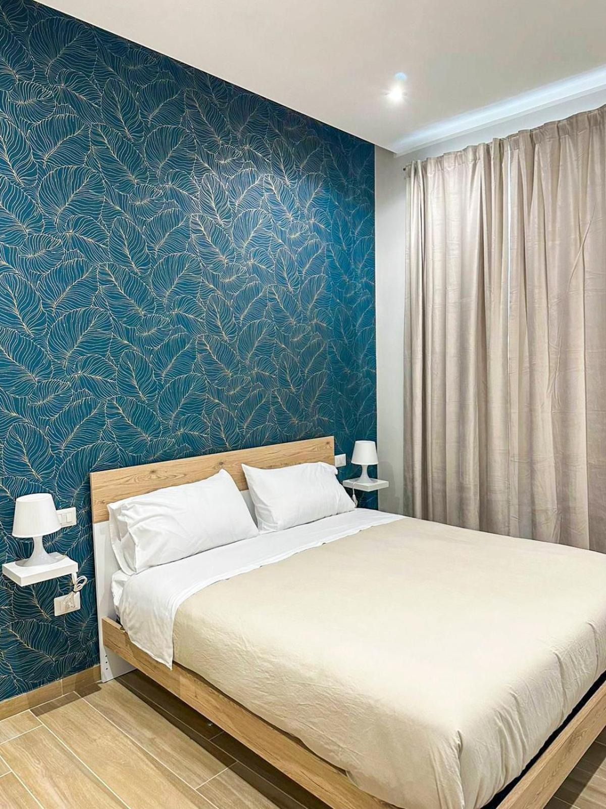 Deluxe Double Room with Shower