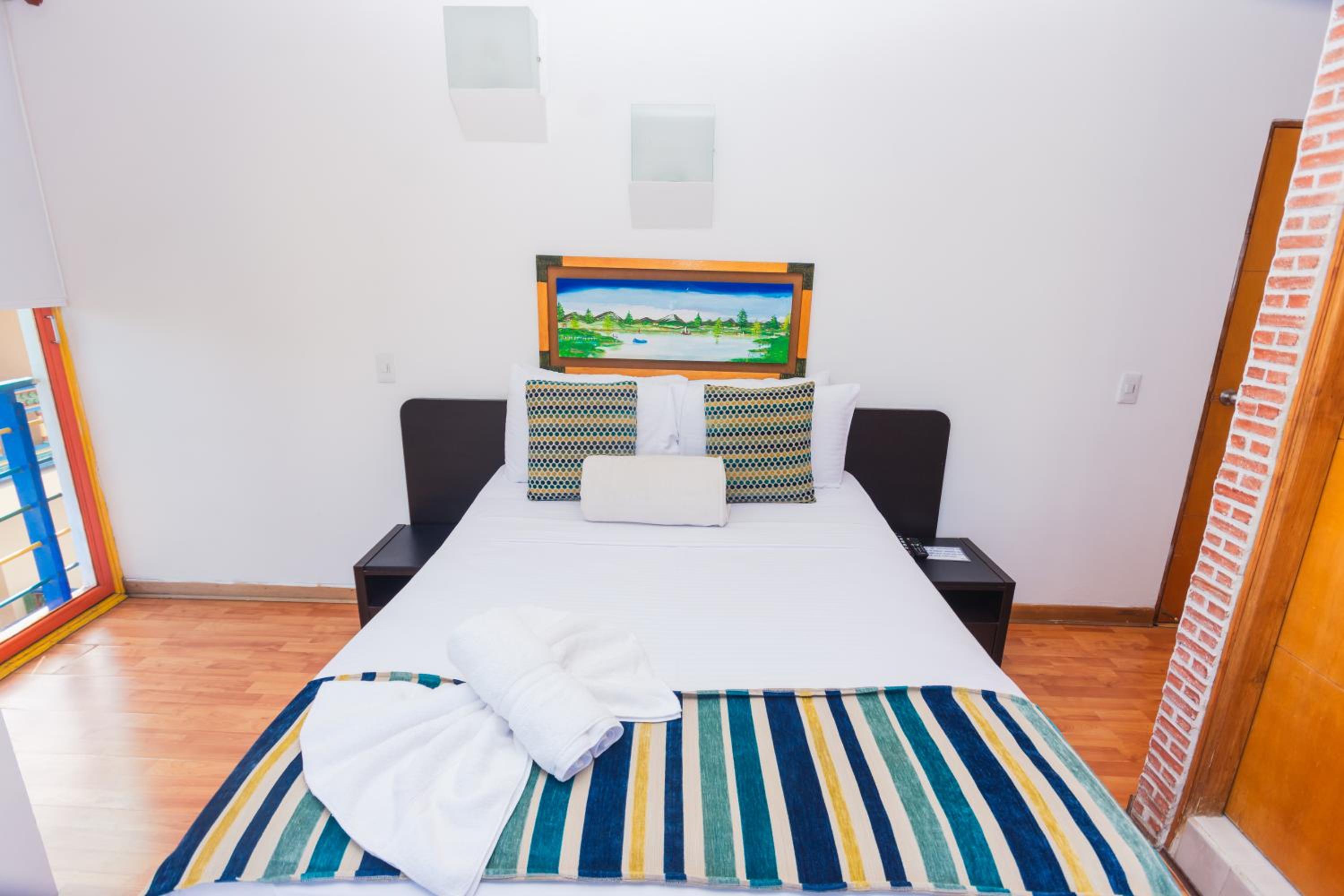 Double Room - Photo 11