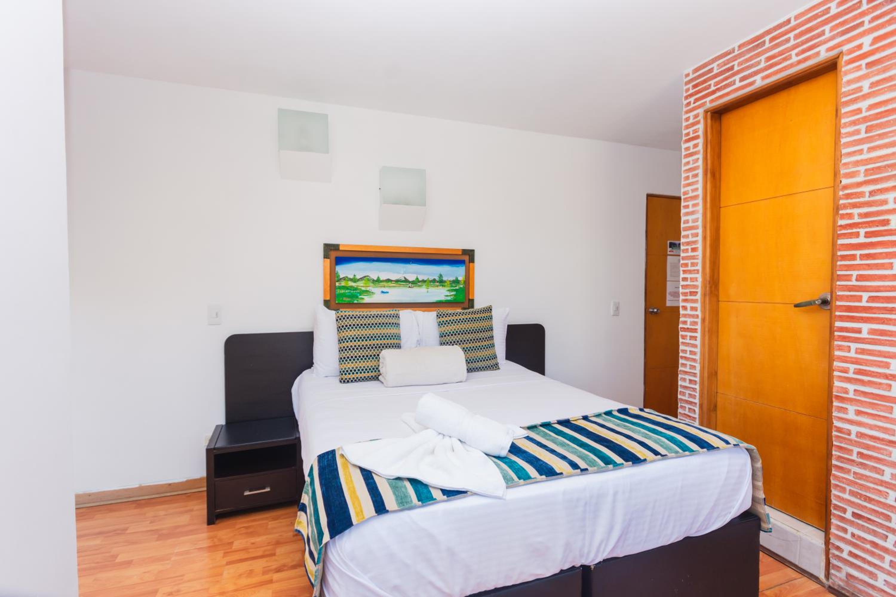 Double Room - Photo 6