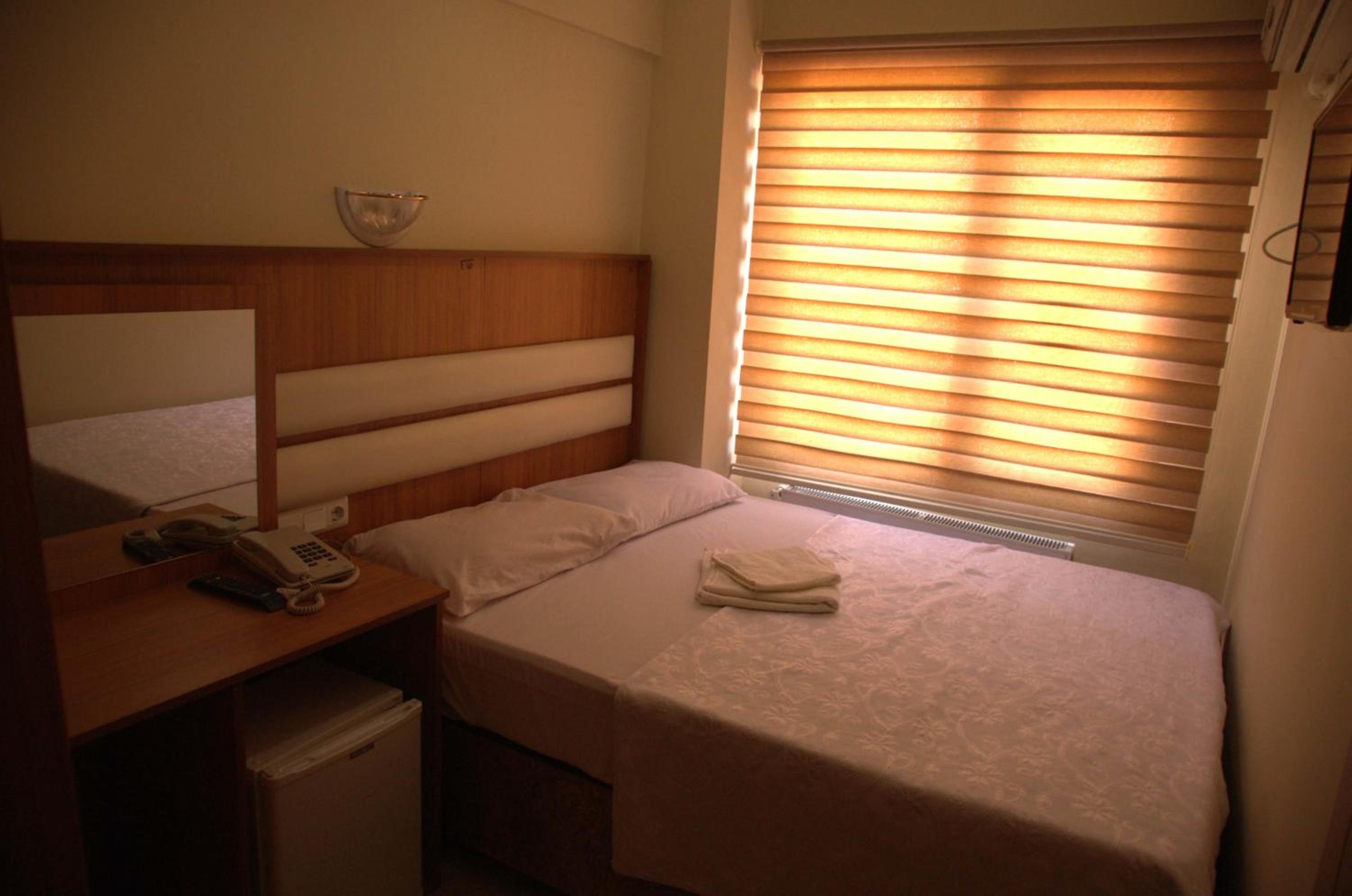 Single Room photo 3