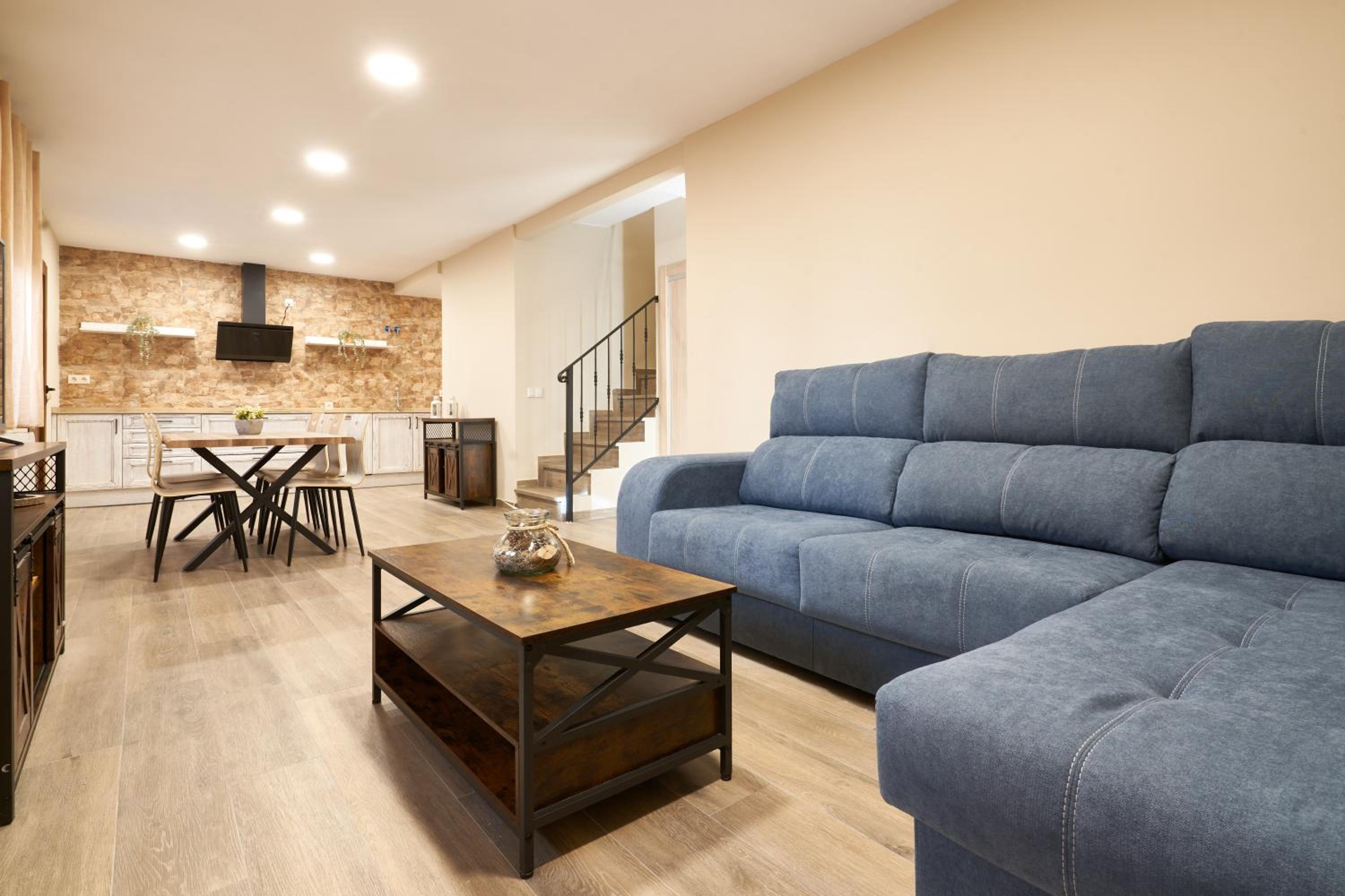 Casa de cuatro habitaciones