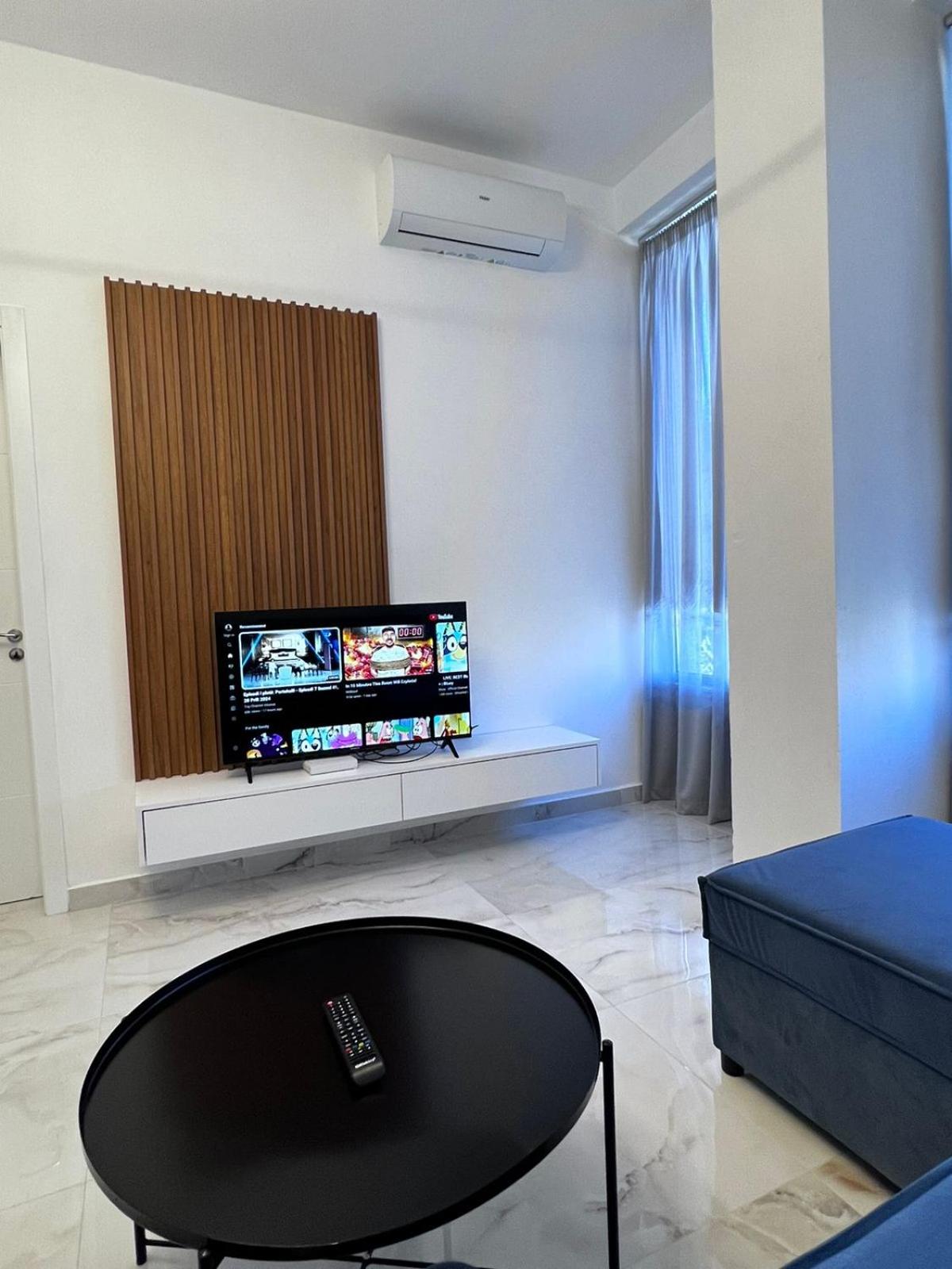 One-Bedroom Apartment with Balcony