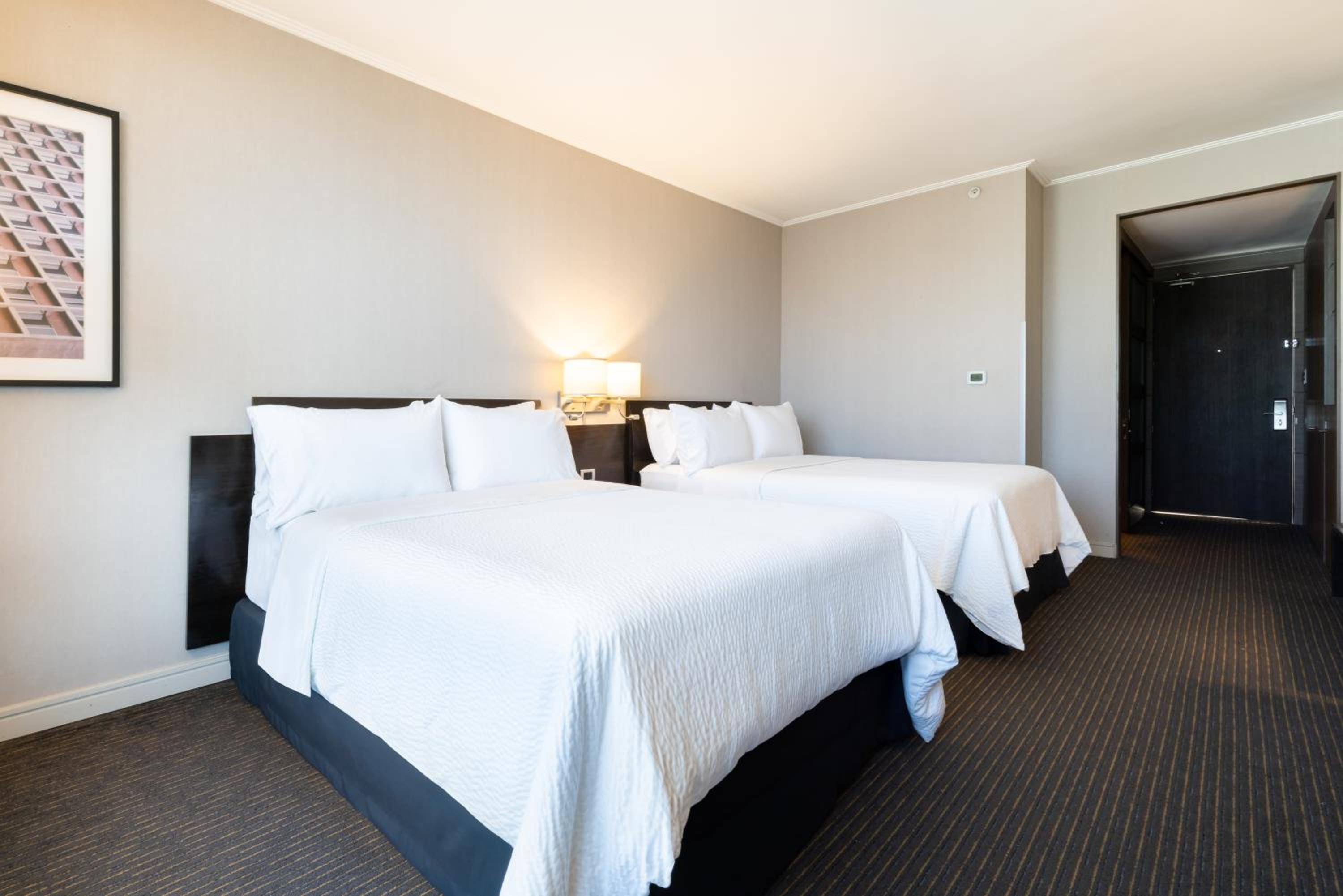 Standard Room with Two Queen Beds - Photo 1