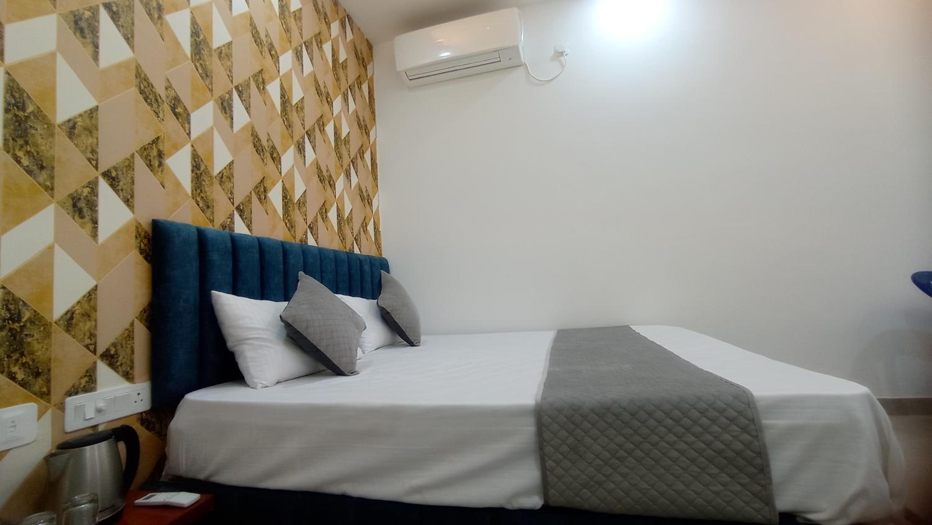 Deluxe Double Room - Photo 2