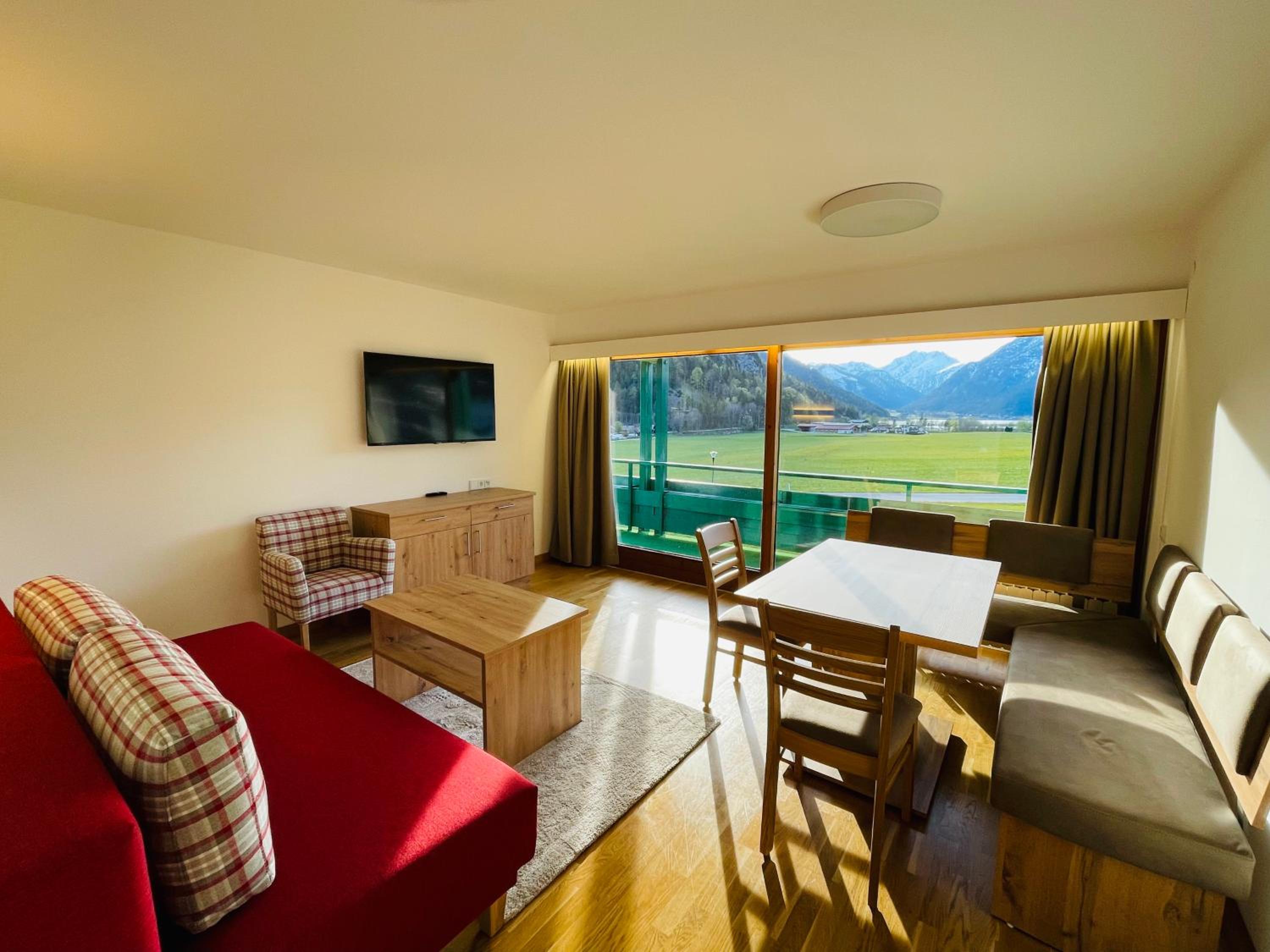 Superior Apartment with Lake view photo 3