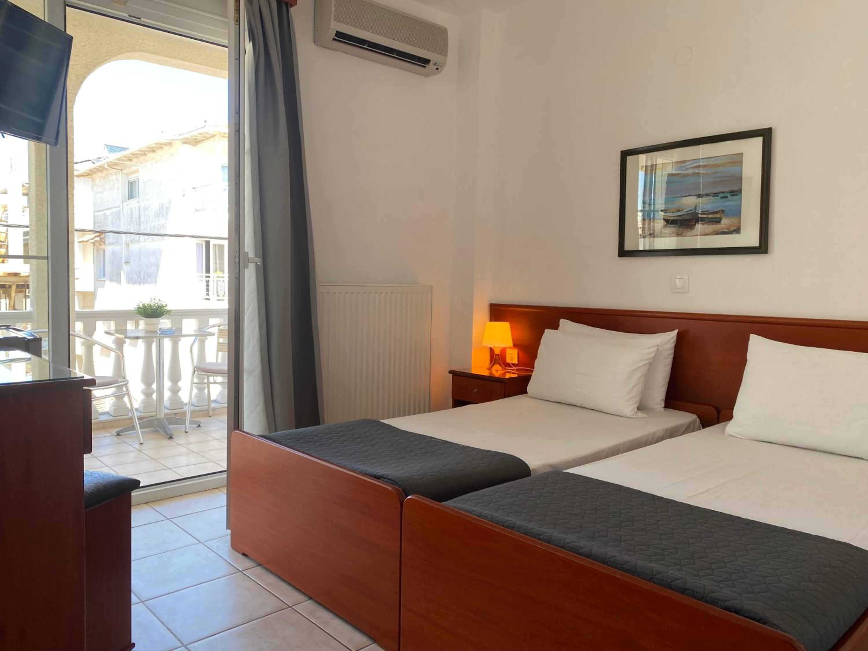 Double or Twin Room - Photo 2