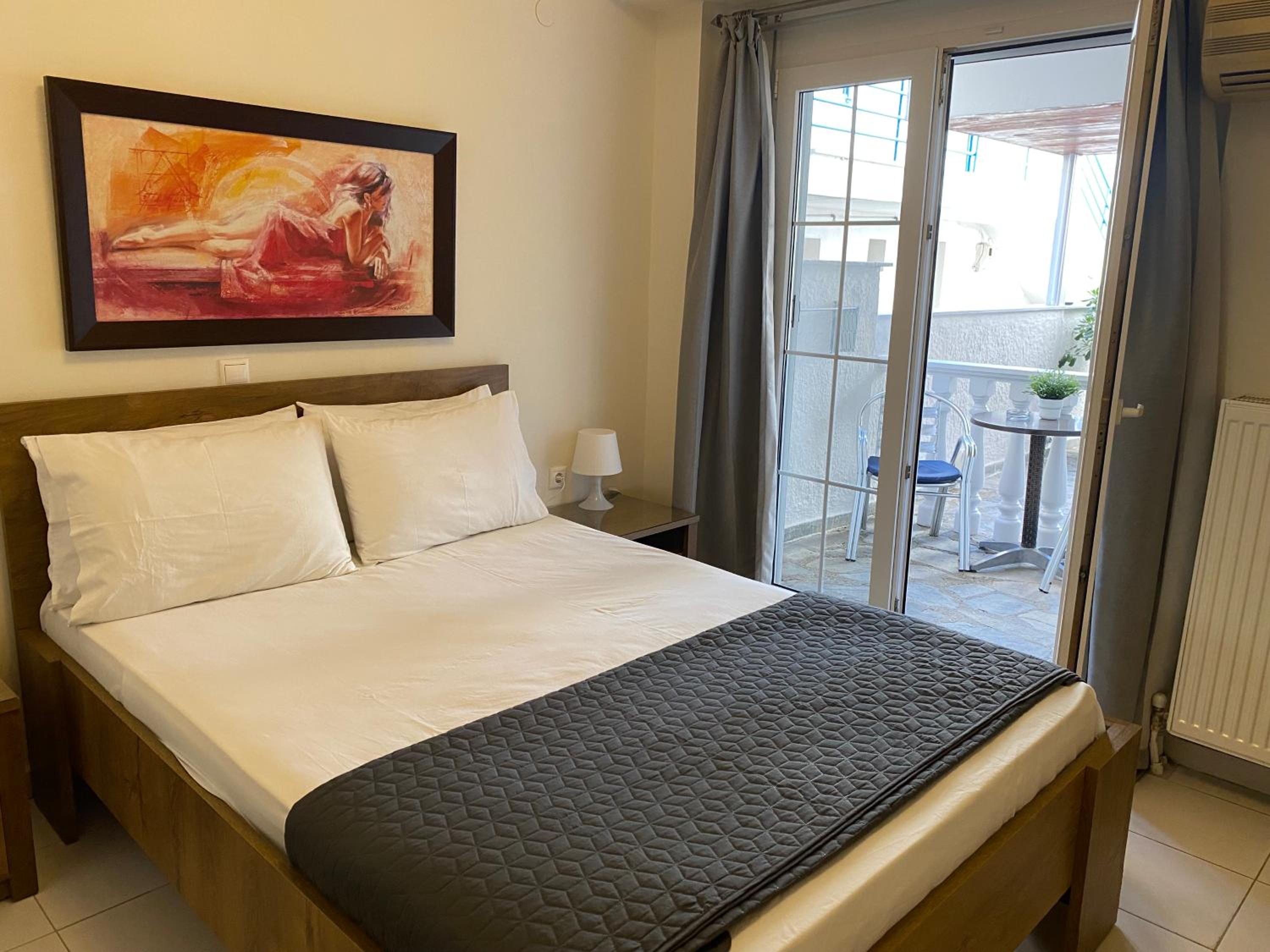 Double or Twin Room - Photo 3