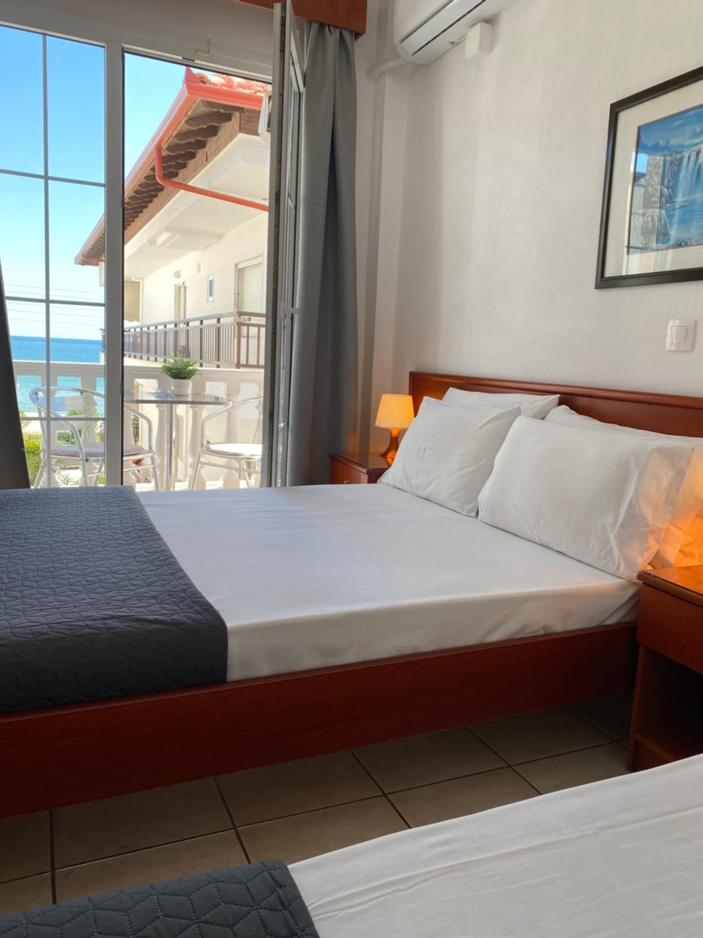 Double or Twin Room - Photo 4