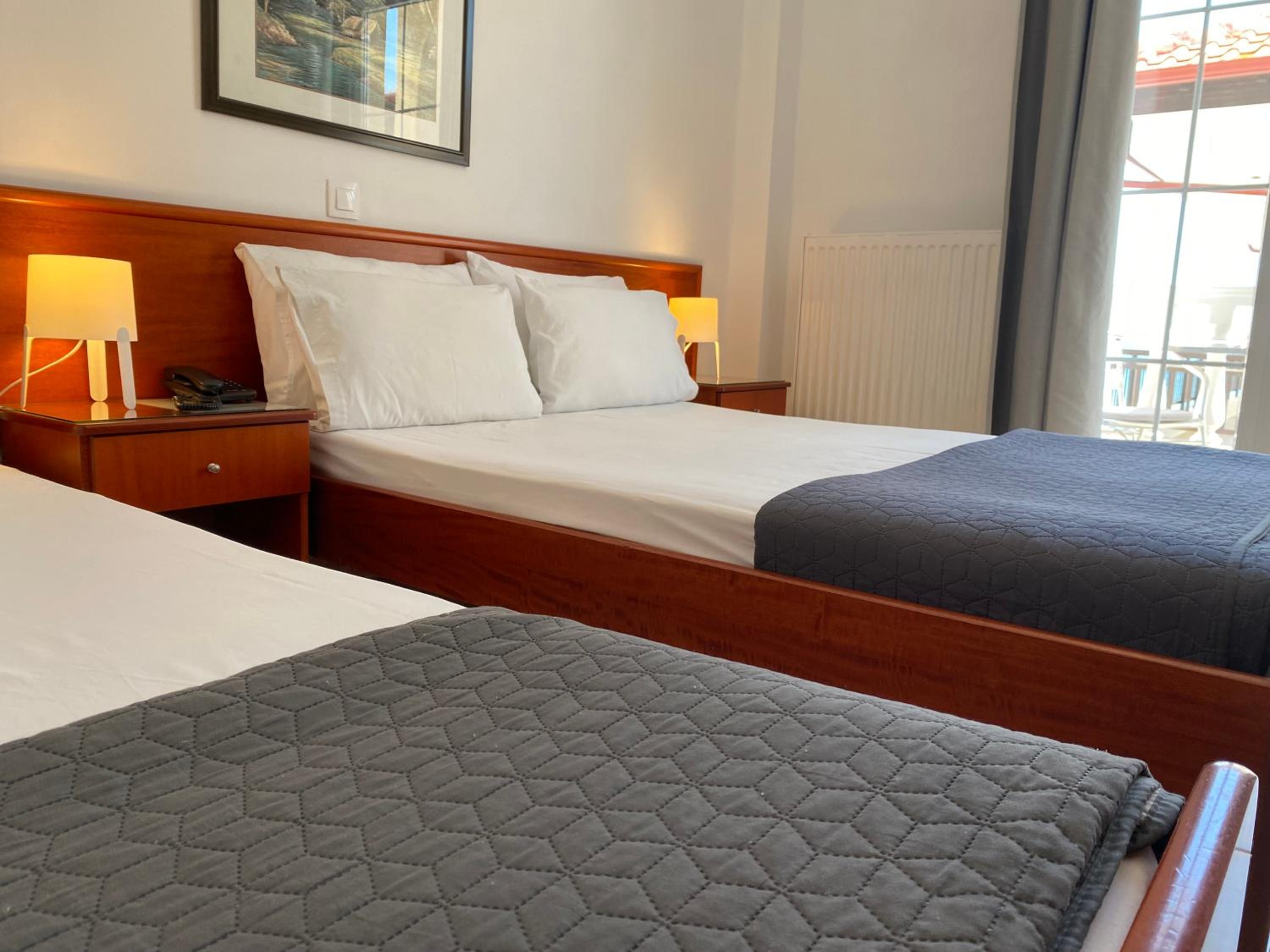 Double or Twin Room - Photo 7