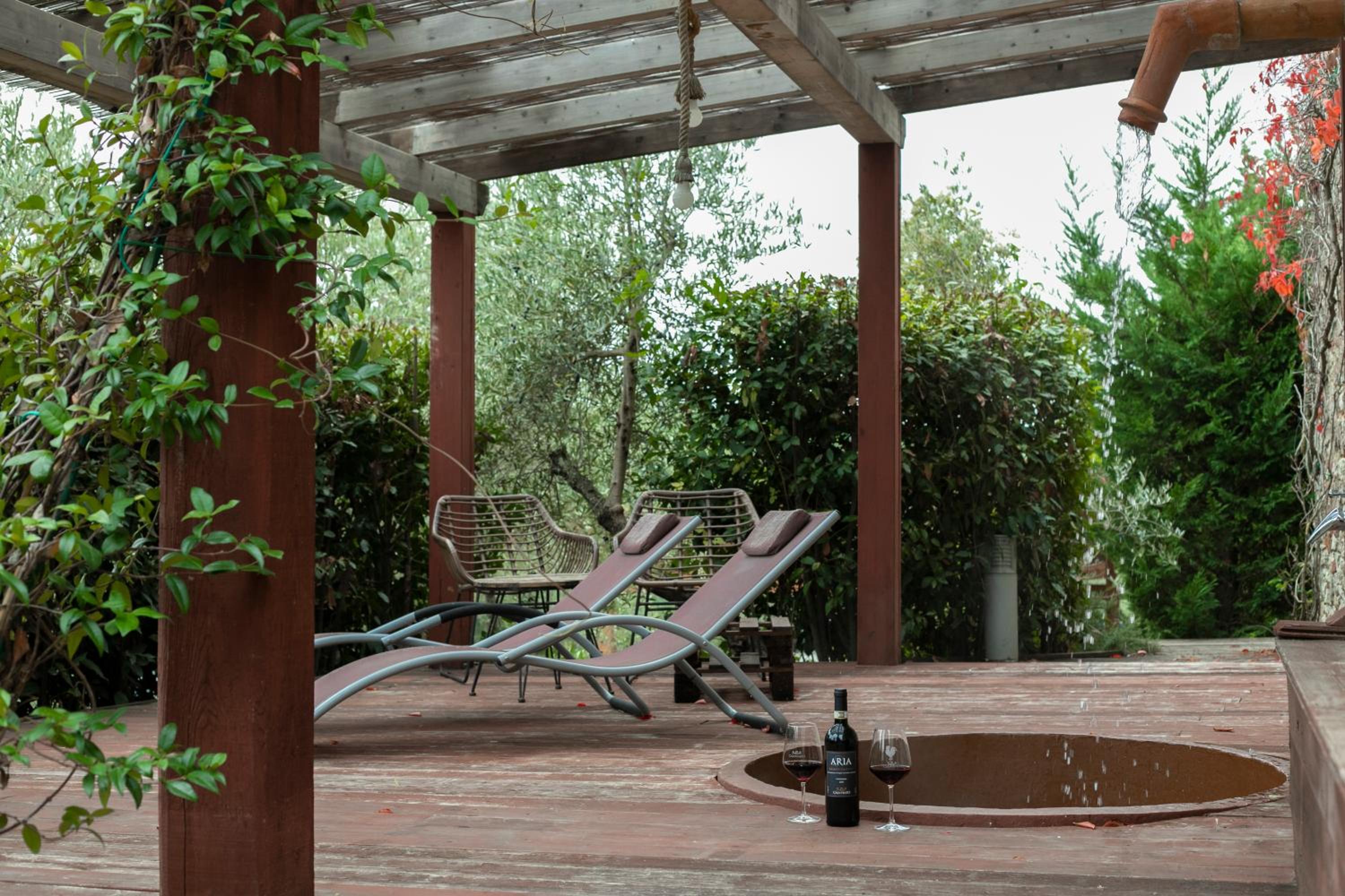 Deluxe Double Room with Garden View - Photo 13