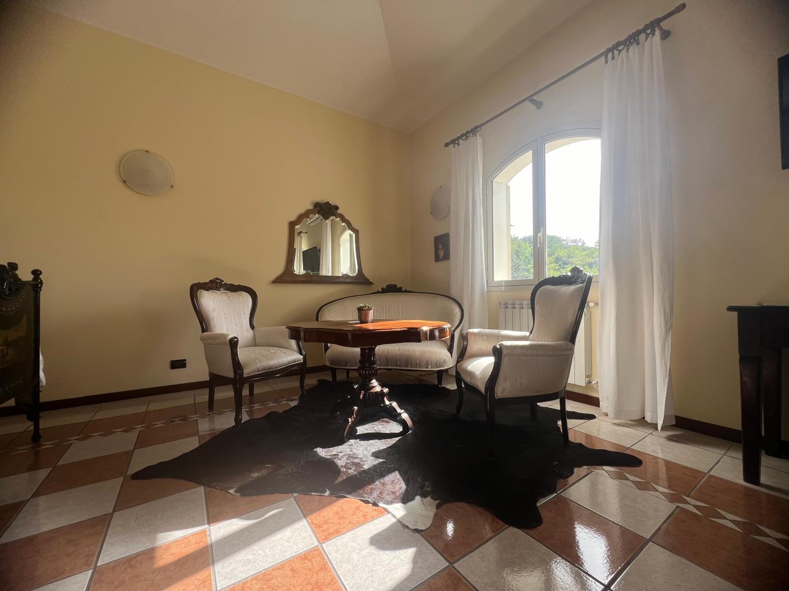 Deluxe Suite with Spa Bath - Photo 1