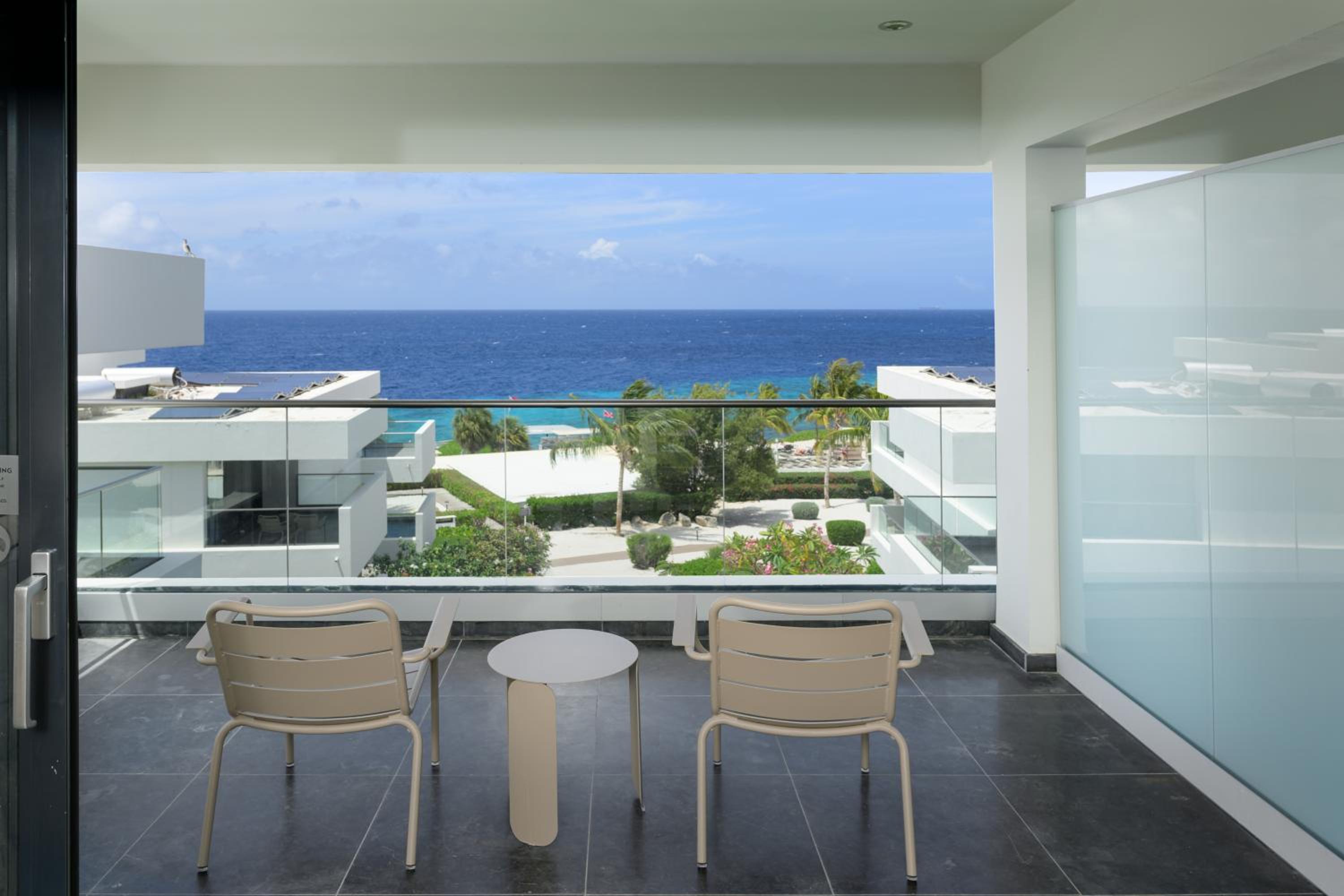 King Room with Ocean View thumbnail 5
