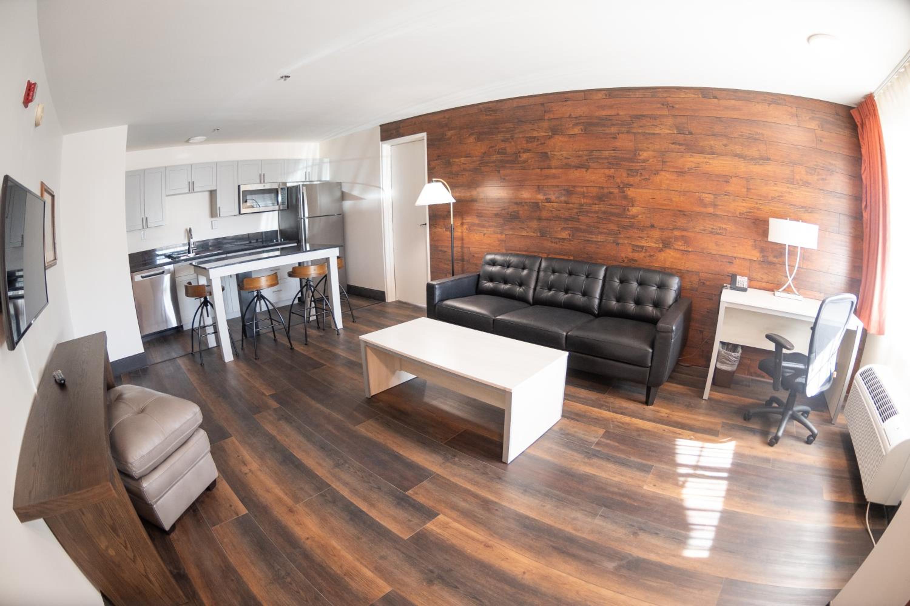 Executive Suite photo 1