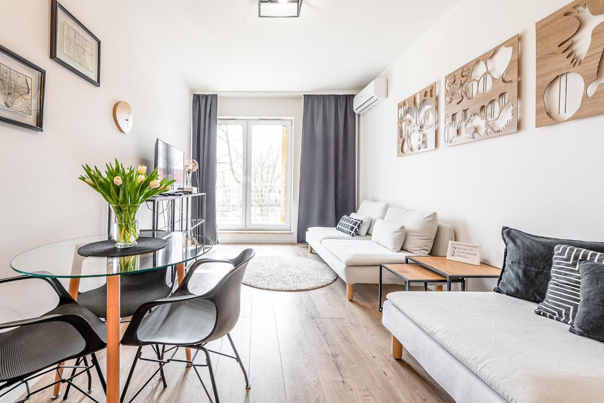 Comfort Apartment with Balcony - ul. Francuska 106/3