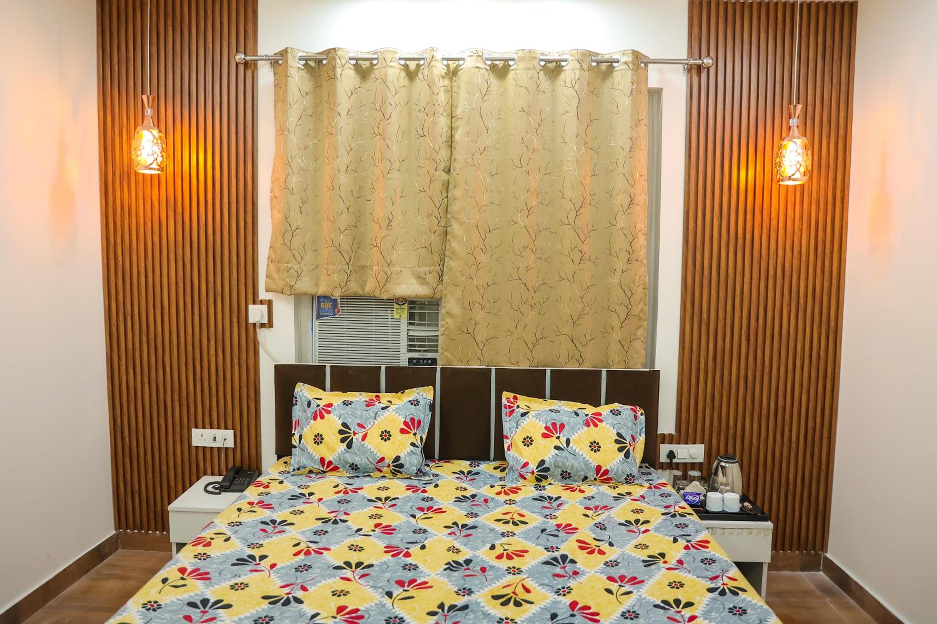 Deluxe Double Room photo 2