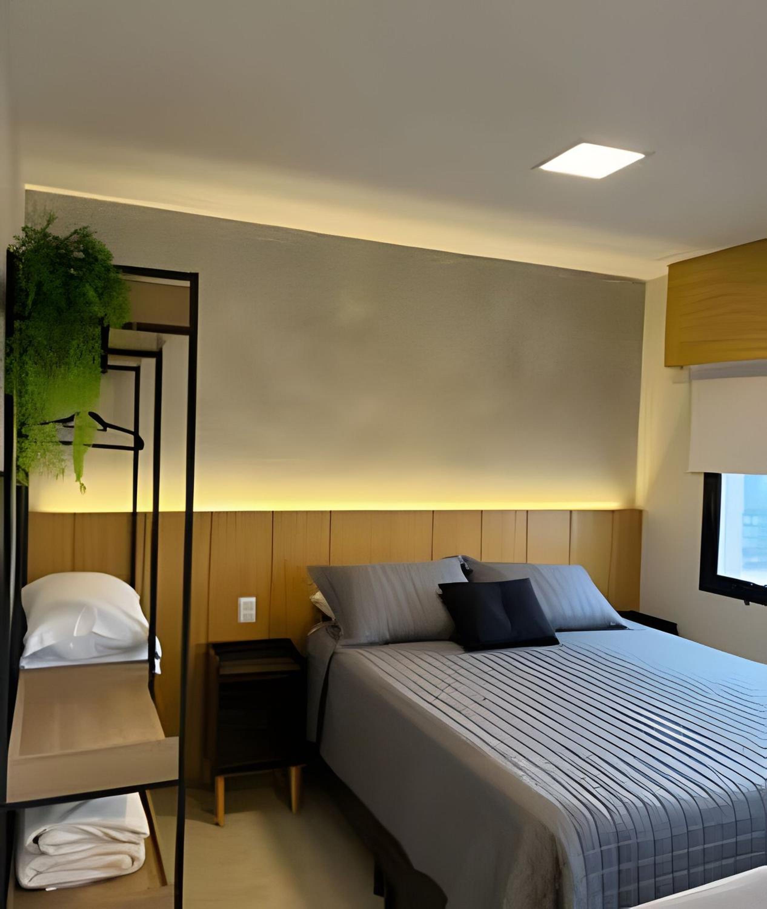 Deluxe Queen Suite